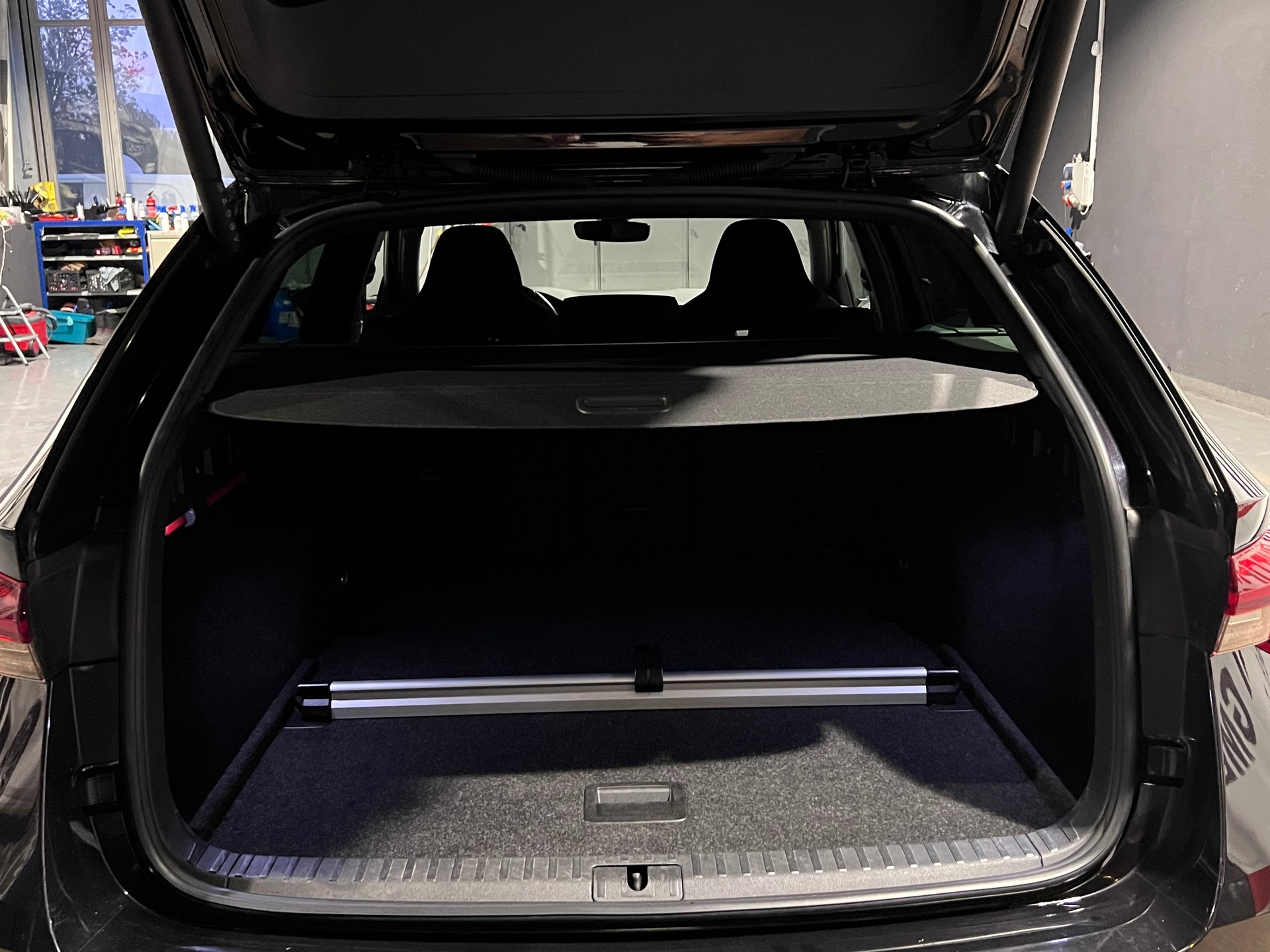 SKODA Octavia Combi 2.0 TDI DSG RS 4x4-image-4