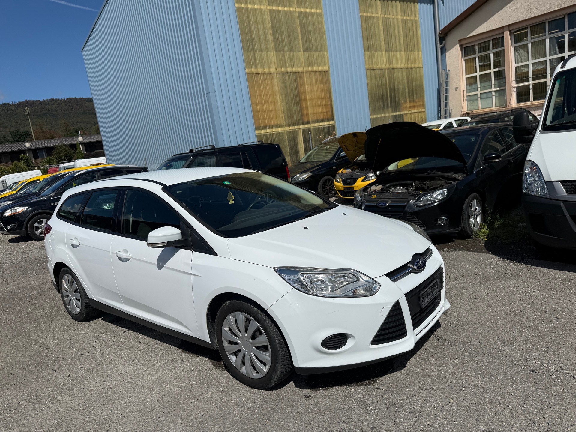 FORD Focus 1.0 SCTi Titanium-image-0
