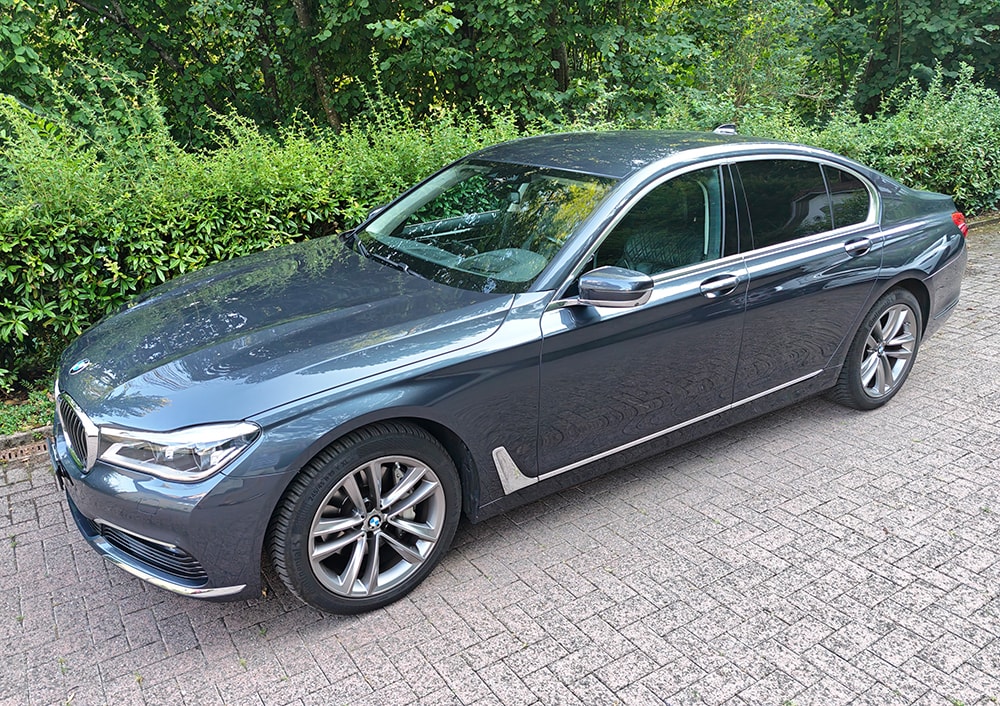 BMW 730d xDrive-image-1
