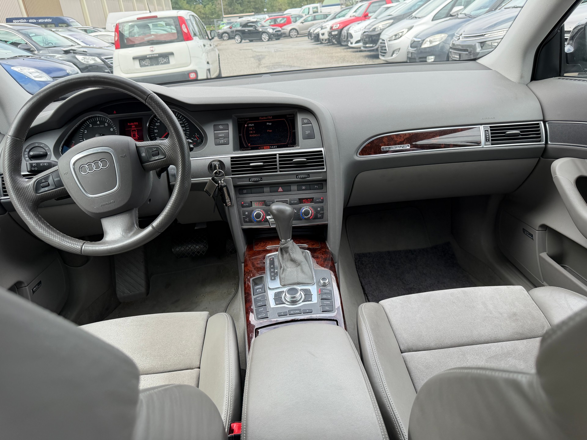 AUDI A6 Limousine 4.2 V8 quattro tiptronic-image-7