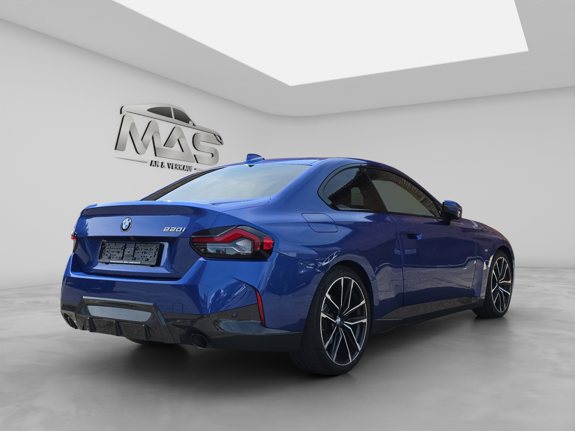 BMW 220i M Sport-image-3