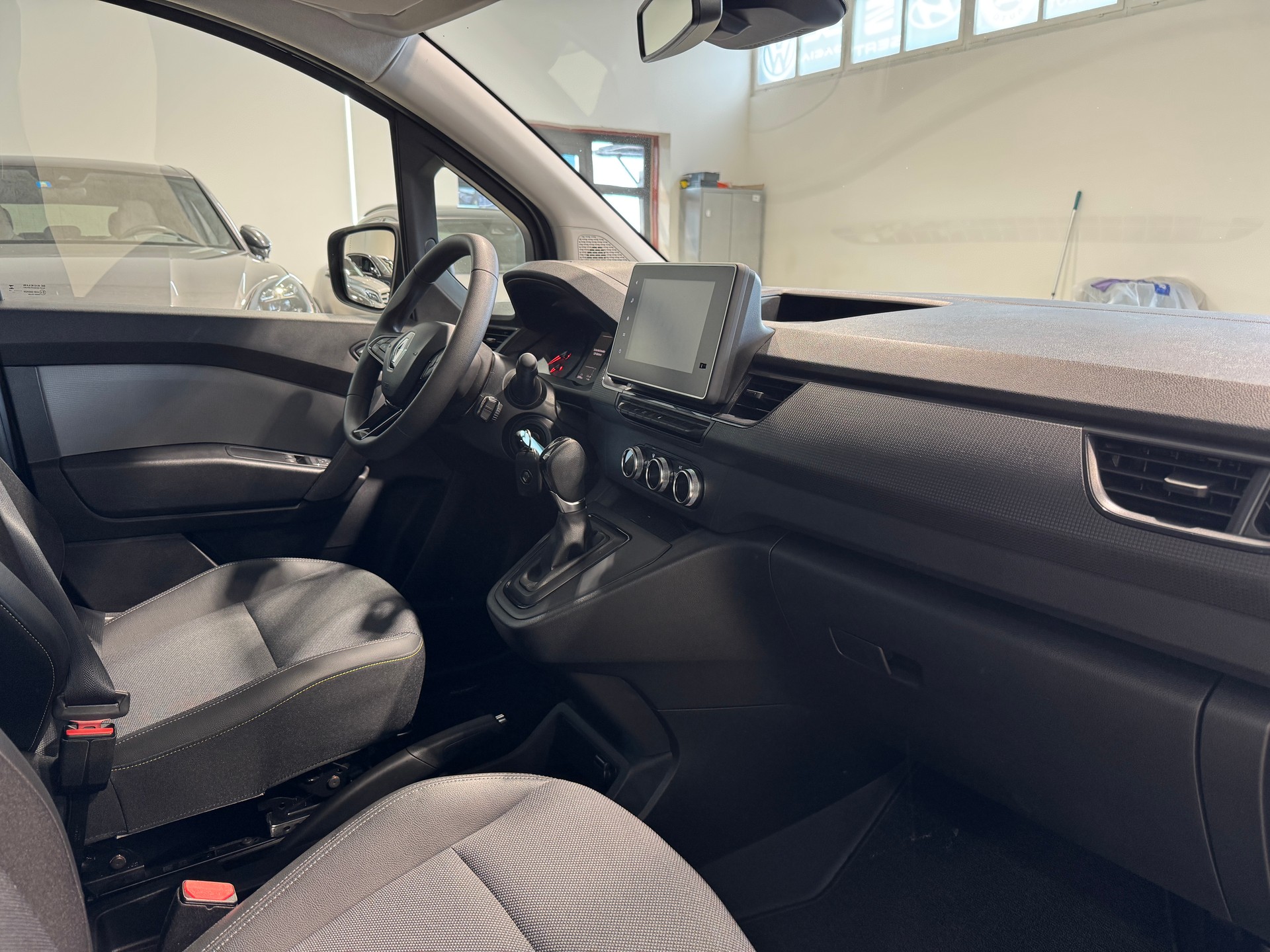 RENAULT Kangoo Van 1.3TCe Open Sesame 130 PF Extra EDC-image-10