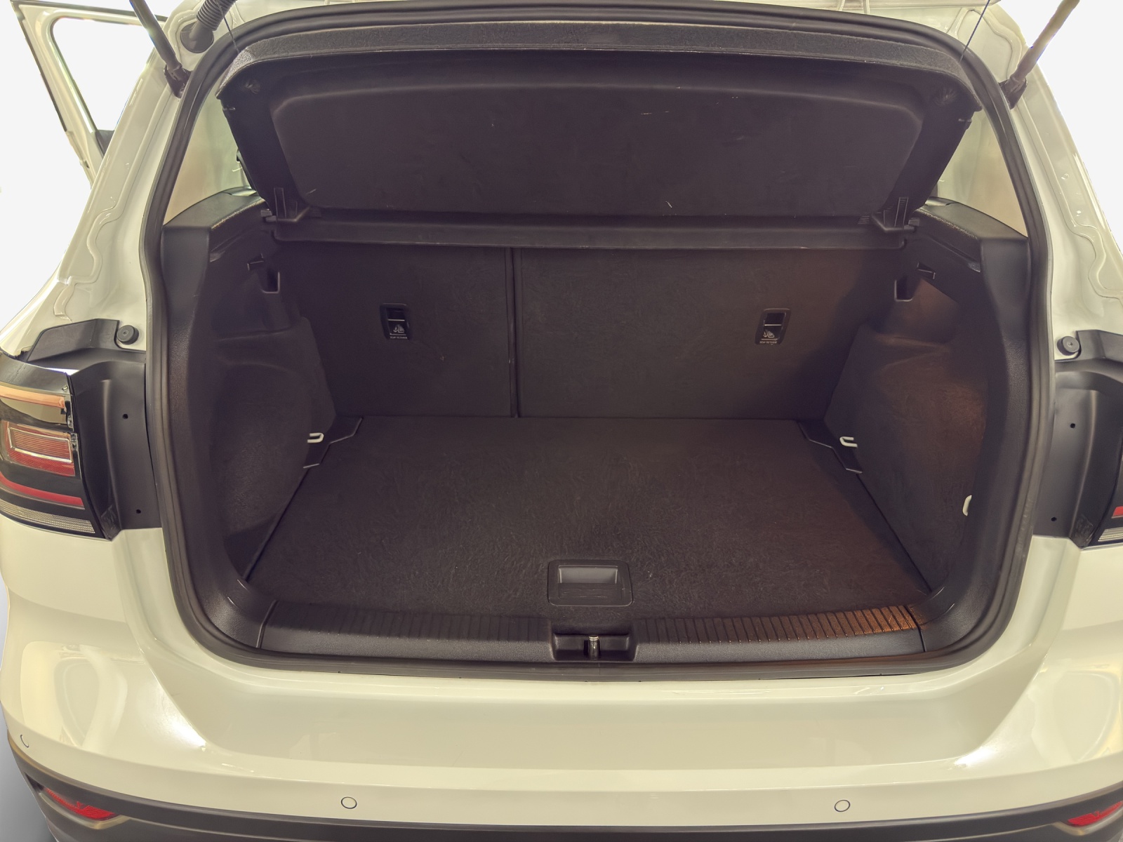 VW T-Cross 1.0 TSI Style DSG-image-12