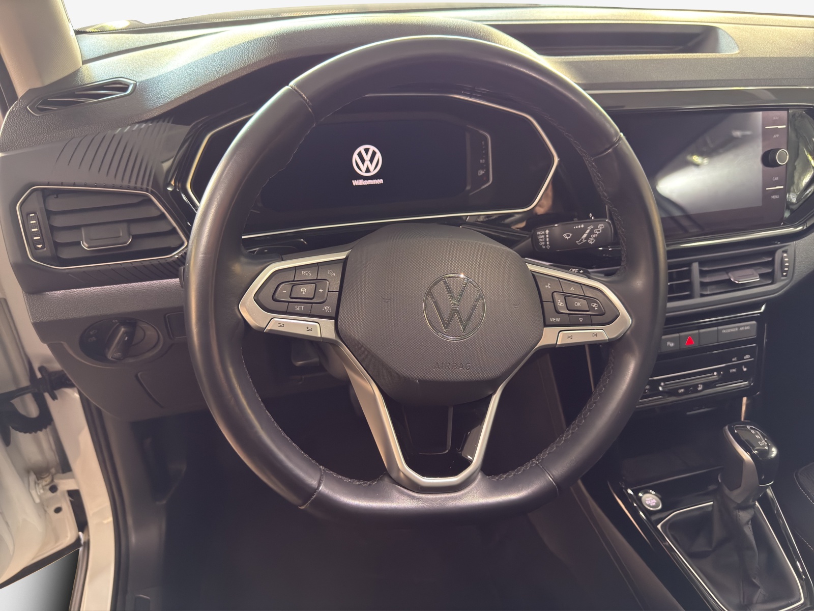 VW T-Cross 1.0 TSI Style DSG-image-9