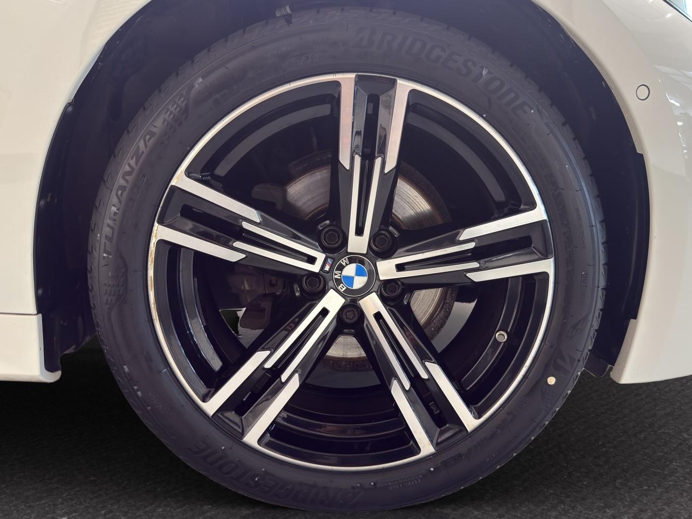 BMW 318d Touring M SPORT-image-11