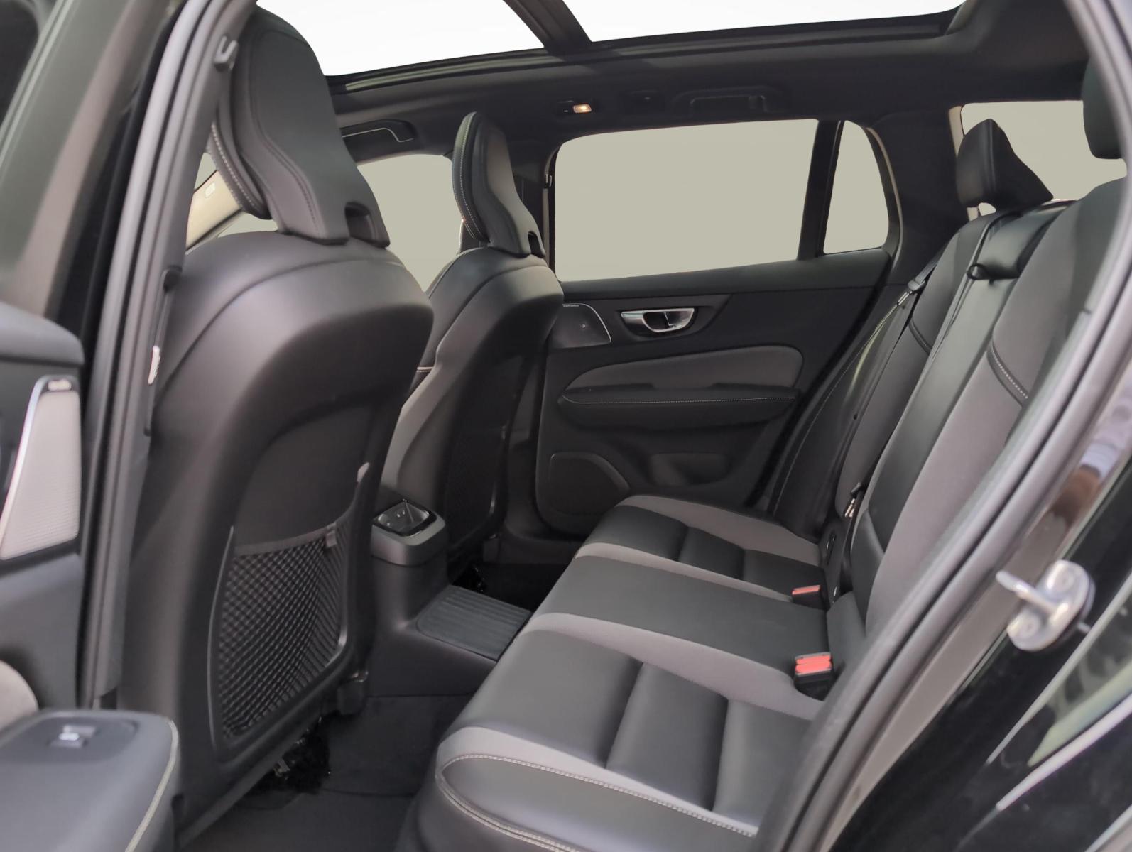 VOLVO V60 2.0 T8 TE Ultra Bright eAWD-image-11