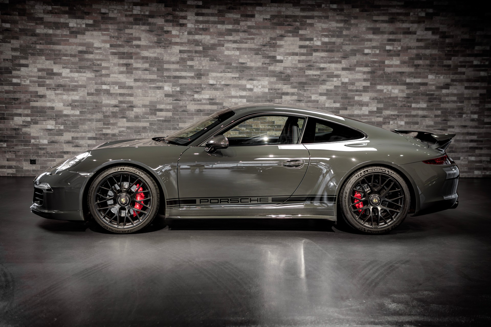 PORSCHE 911 Carrera 4 GTS PDK-image-1