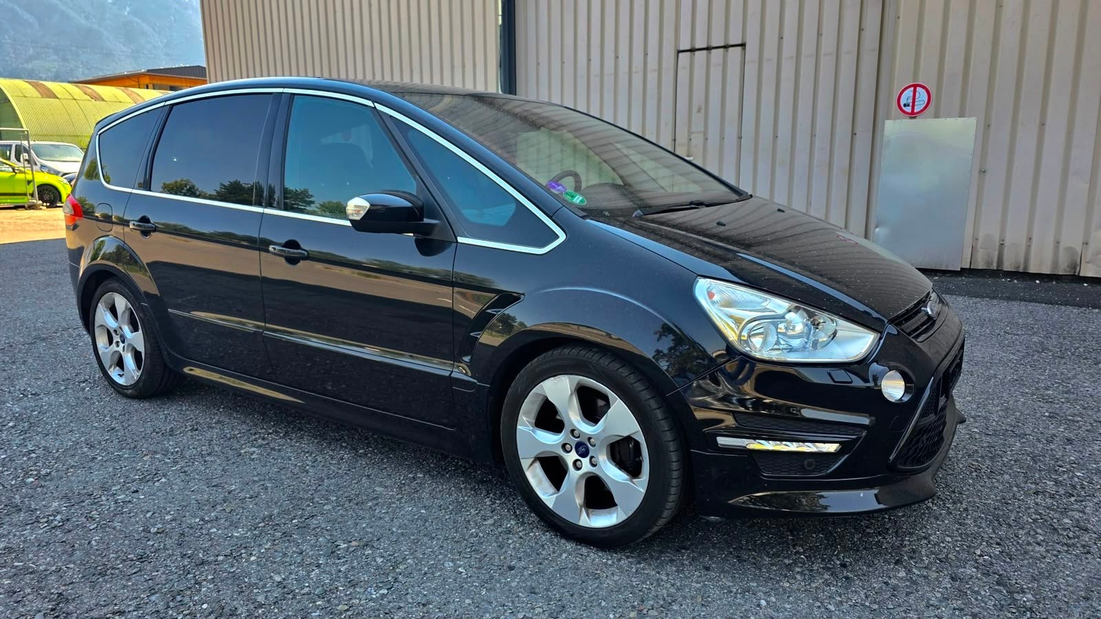 FORD S-Max 2.0 SCTi TitaniumS PowerShift-image-1