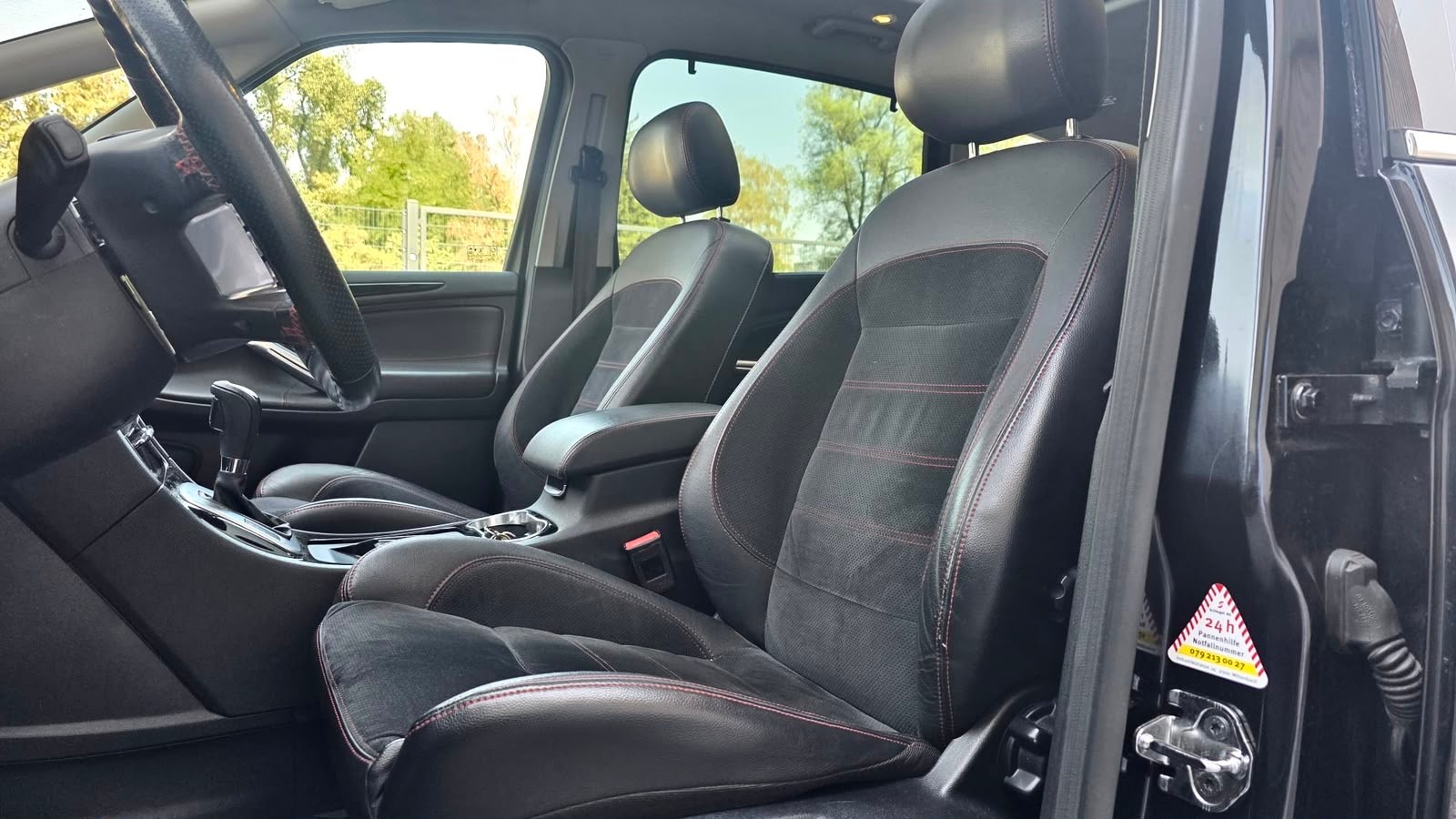 FORD S-Max 2.0 SCTi TitaniumS PowerShift-image-9