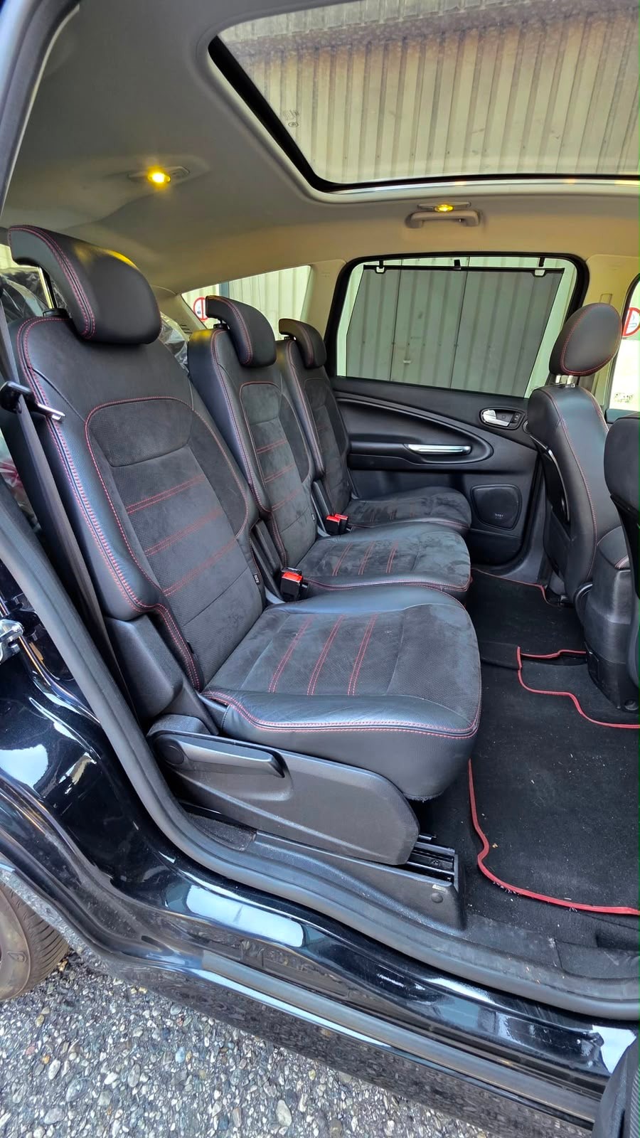 FORD S-Max 2.0 SCTi TitaniumS PowerShift-image-6