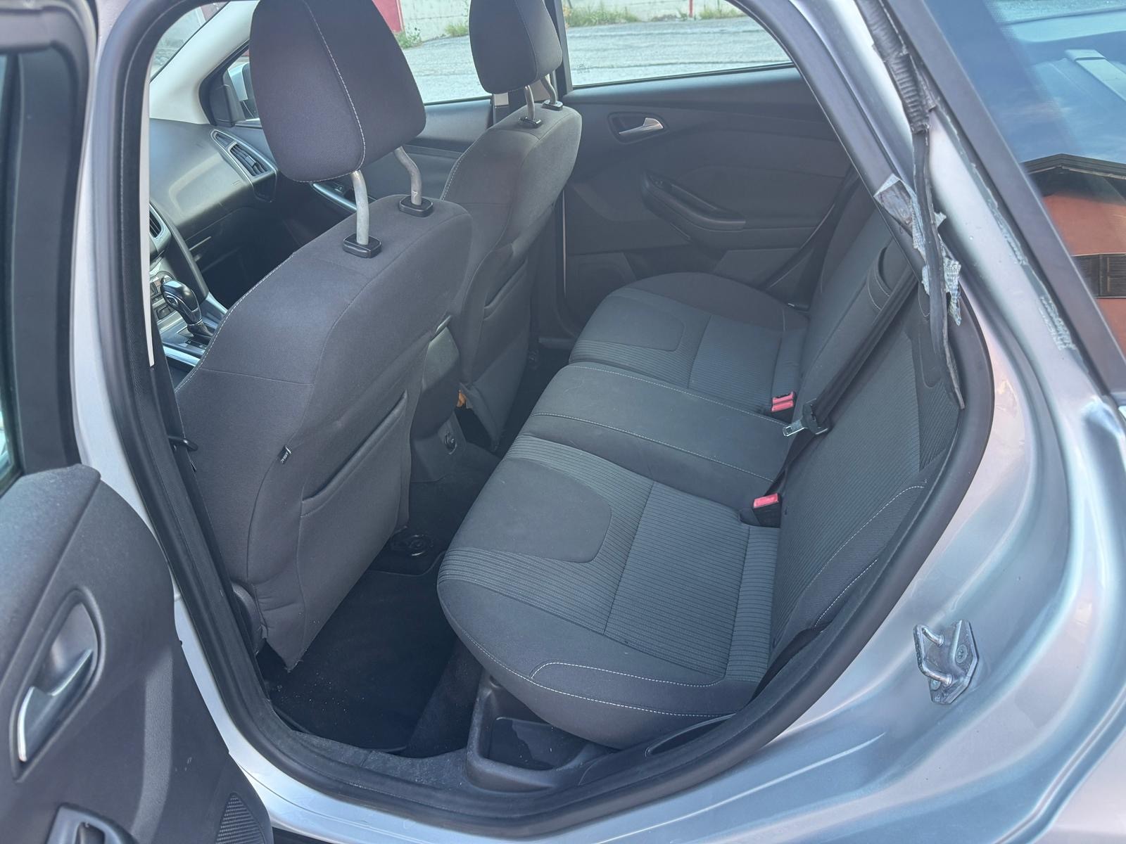 FORD Focus 2.0 TDCi Titanium PowerShift-image-7