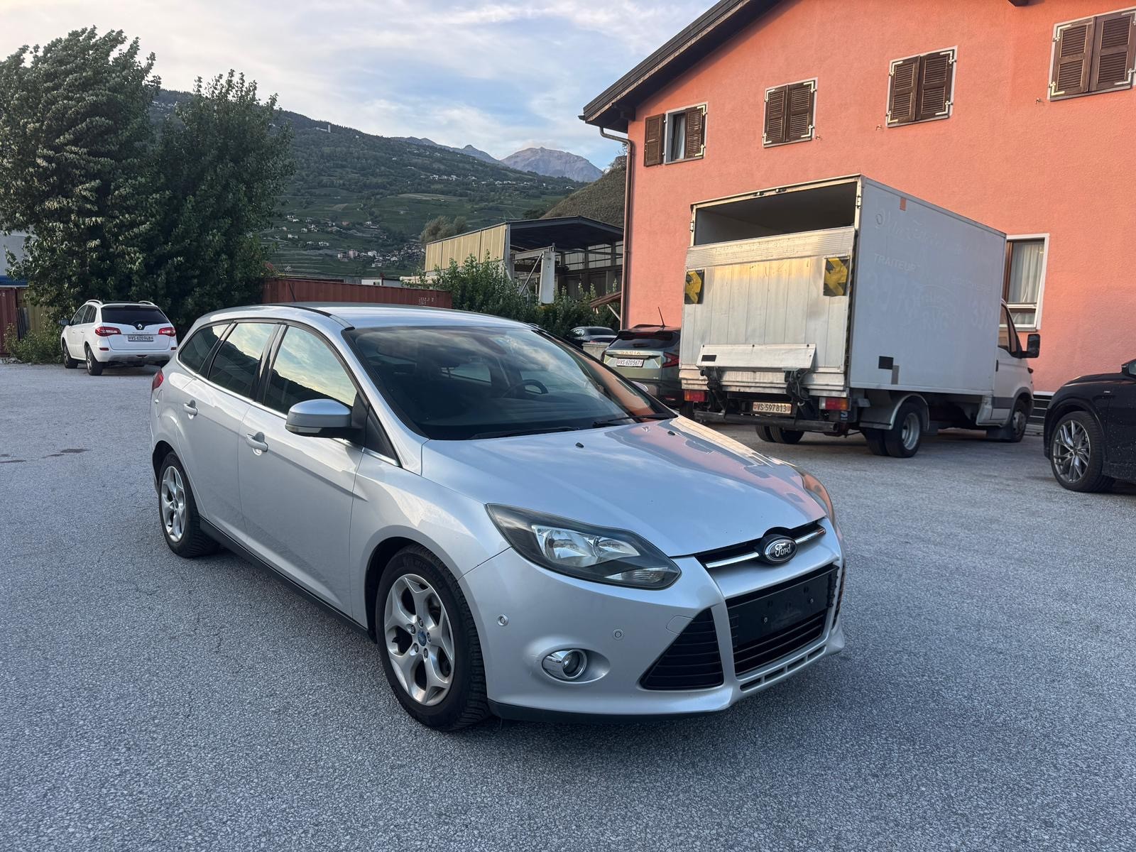 FORD Focus 2.0 TDCi Titanium PowerShift-image-1
