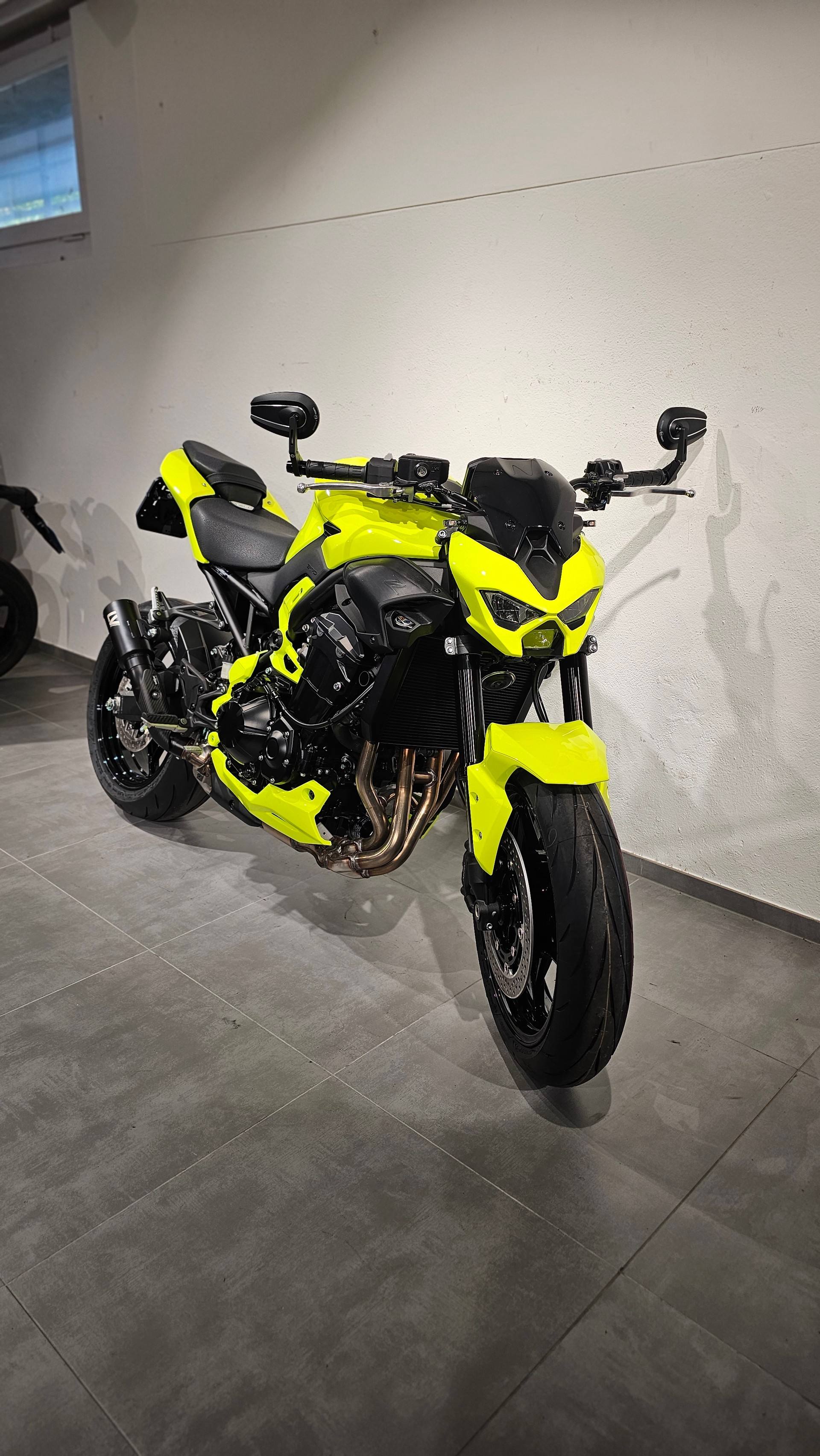 KAWASAKI Z 900 (70kW)-showroom-element-1