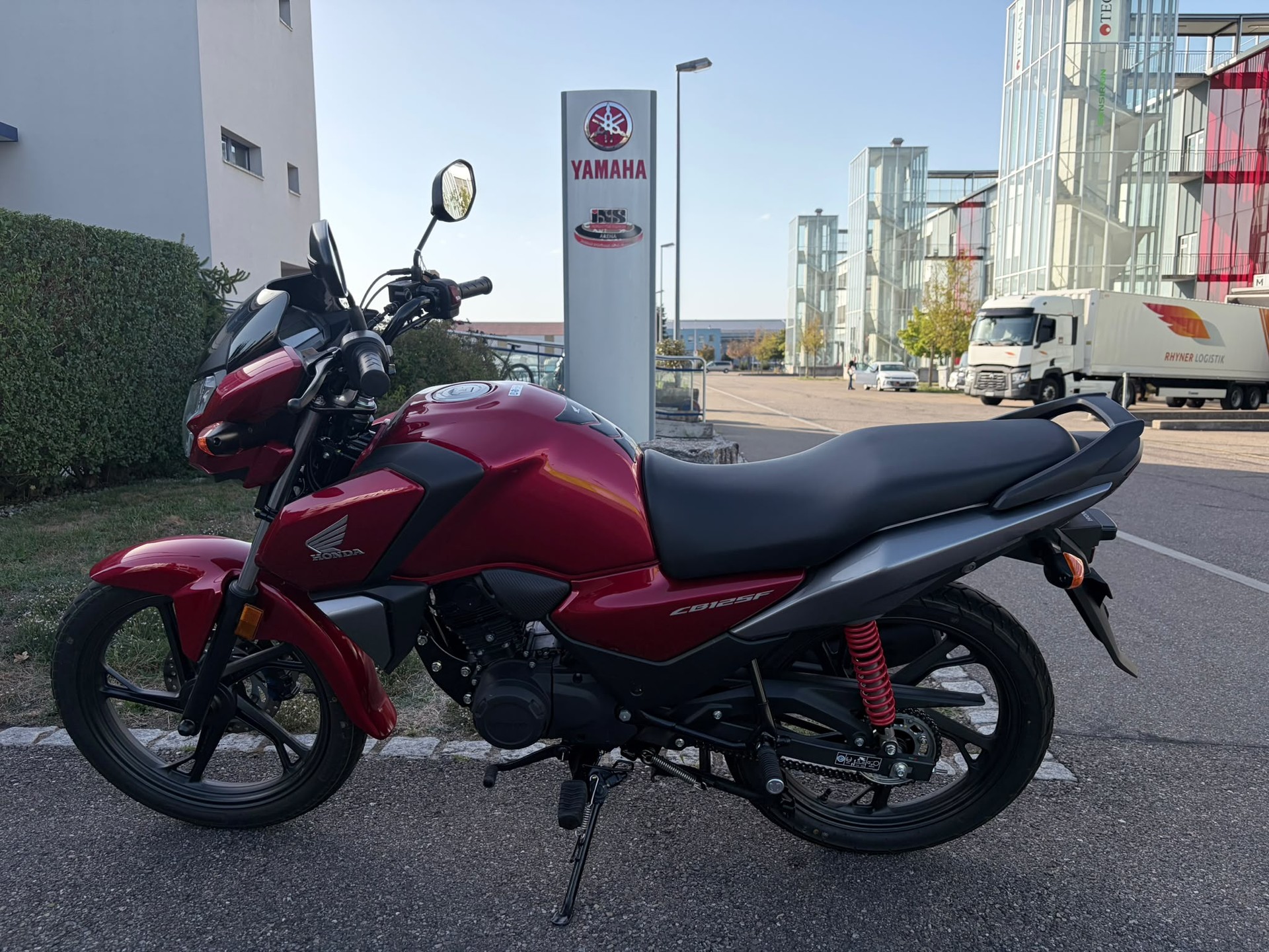 HONDA CBF 125 M-showroom-element-1