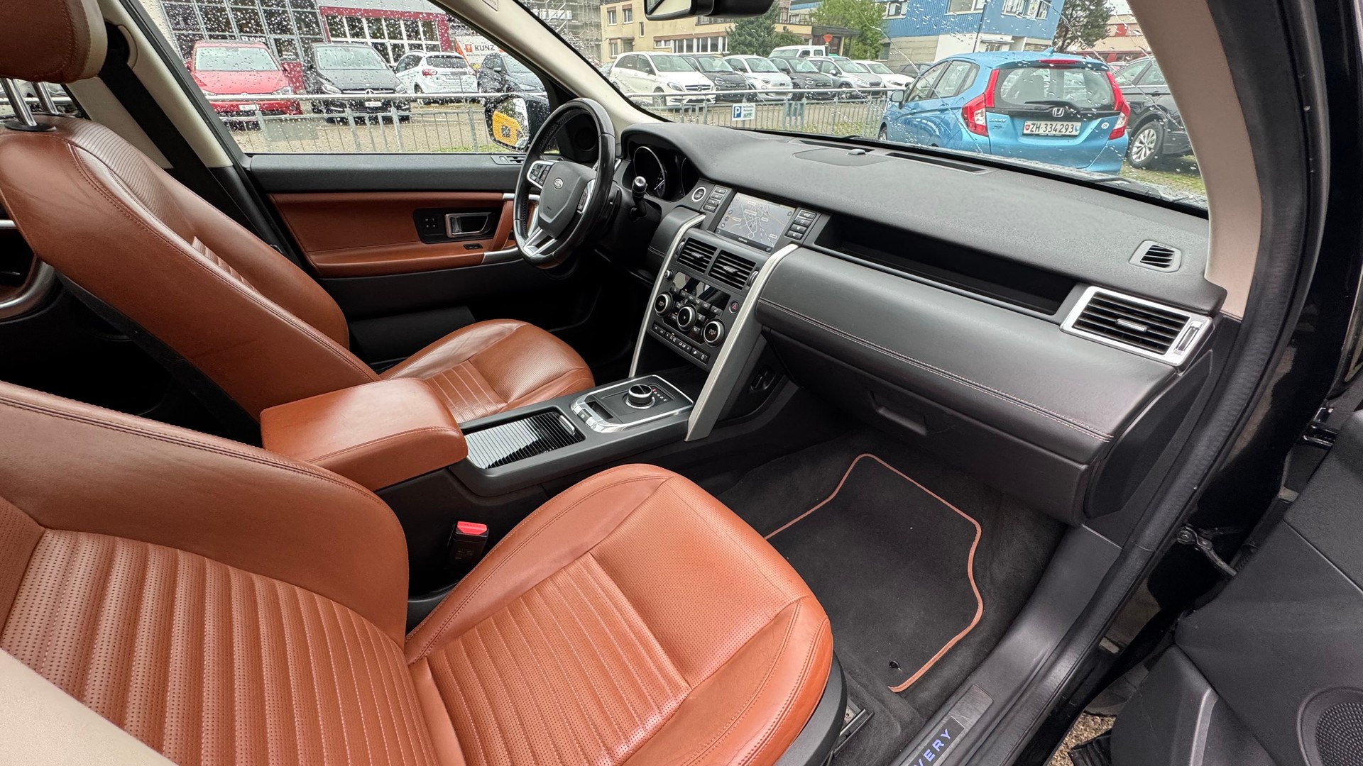 LAND ROVER Discovery Sport 2.0 TD4 HSE Luxury AT9-image-8