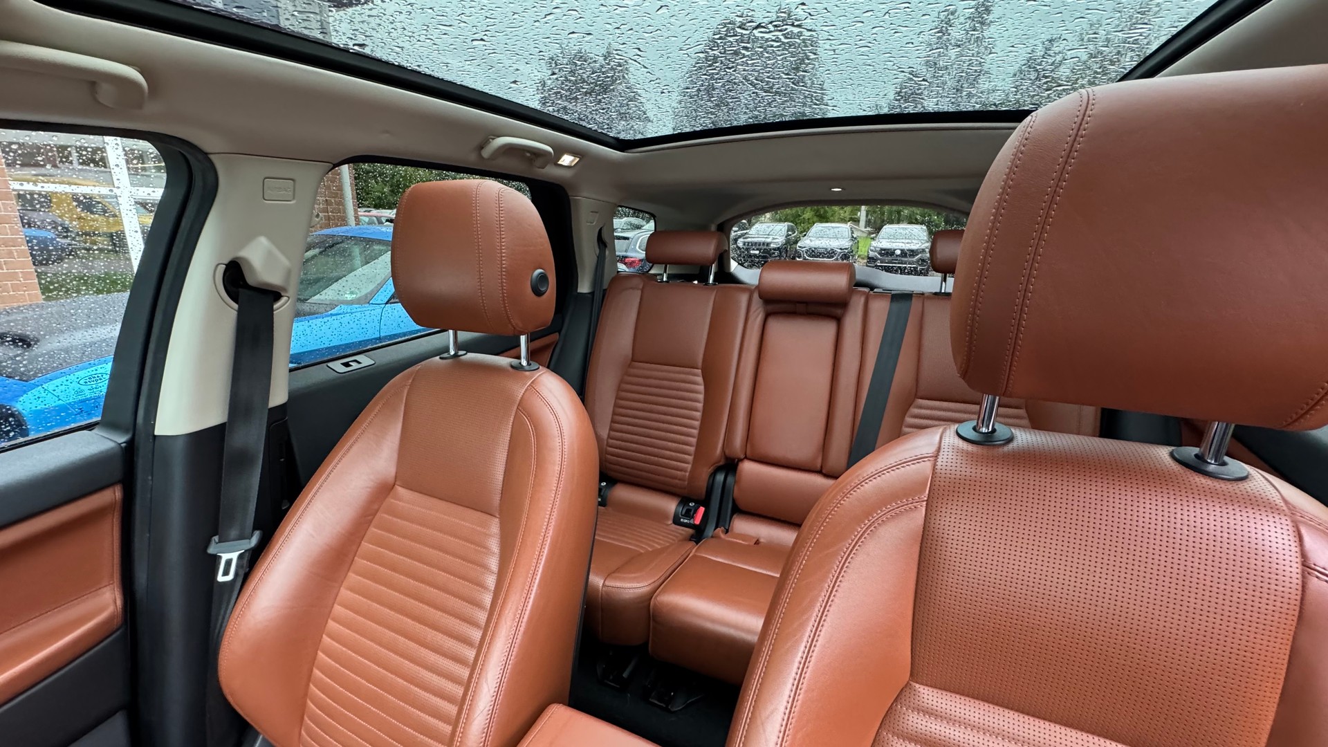 LAND ROVER Discovery Sport 2.0 TD4 HSE Luxury AT9-image-6