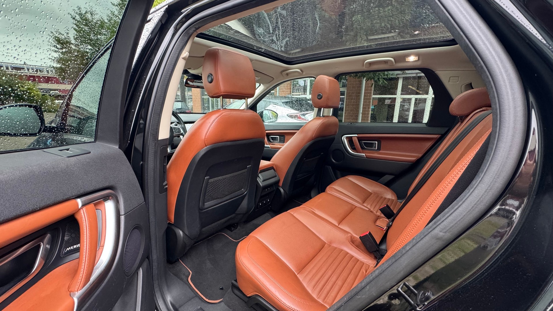 LAND ROVER Discovery Sport 2.0 TD4 HSE Luxury AT9-image-7