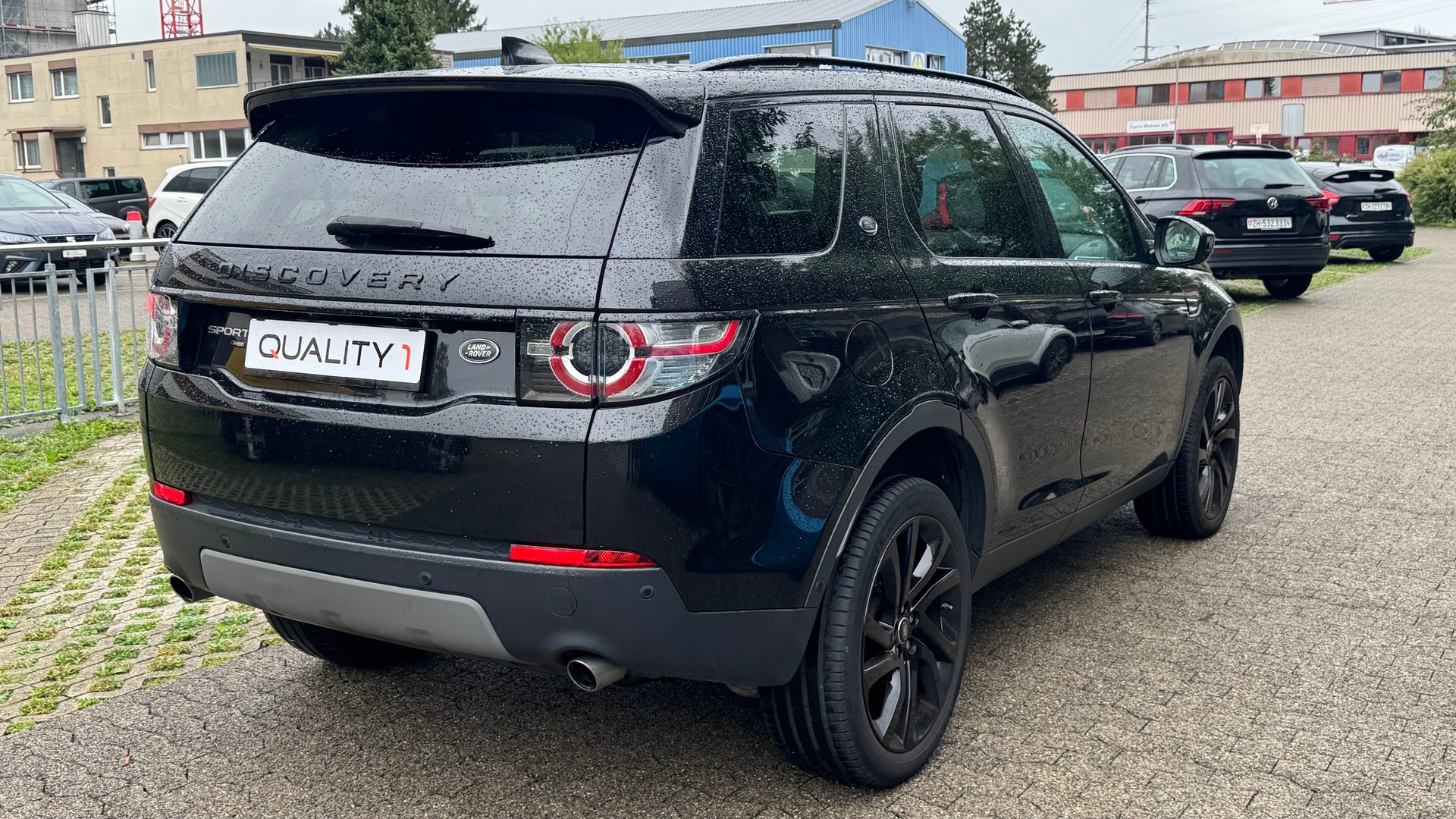 LAND ROVER Discovery Sport 2.0 TD4 HSE Luxury AT9-image-3