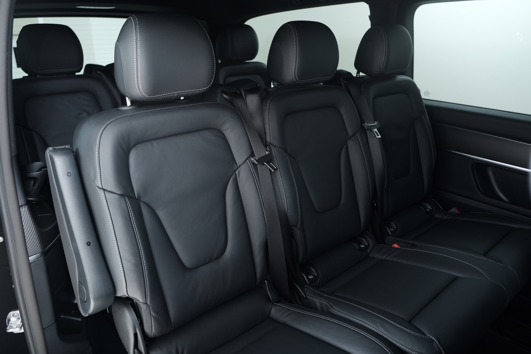 MERCEDES-BENZ V 250 d Avantgarde extra lang V447-image-10