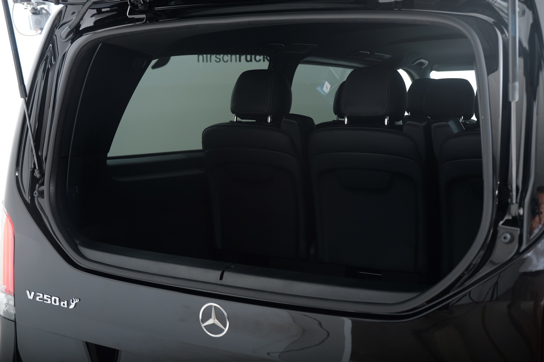 MERCEDES-BENZ V 250 d Avantgarde extra lang V447-image-14