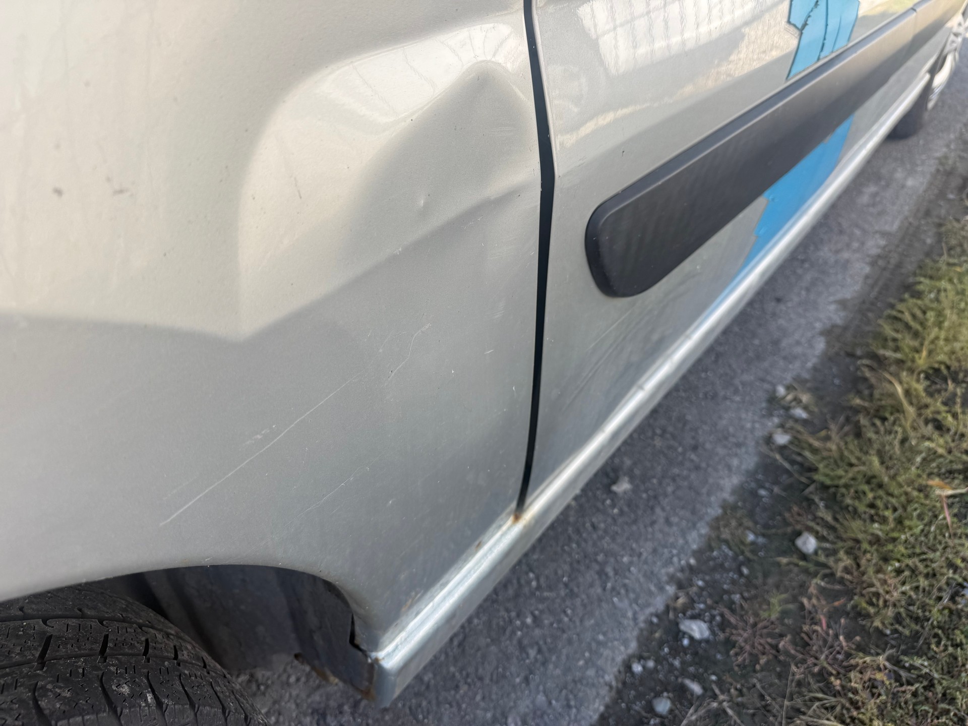 PEUGEOT Expert Tepee 2.0 HDi Confort L2-image-10