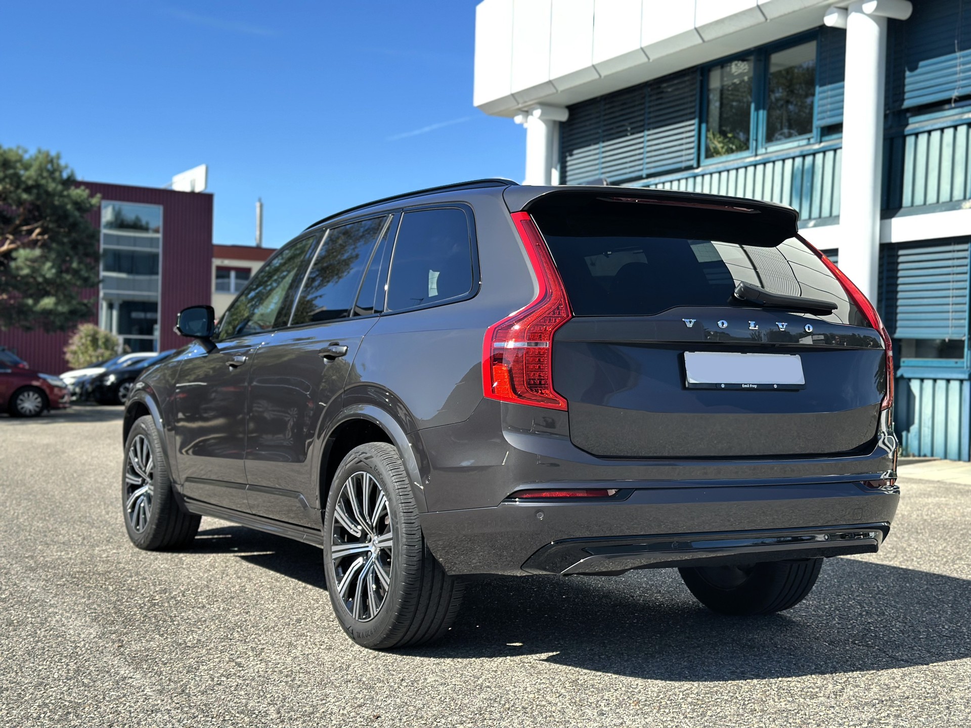 VOLVO XC90 B5 Diesel Mild Hybrid AWD Plus Dark-image-5
