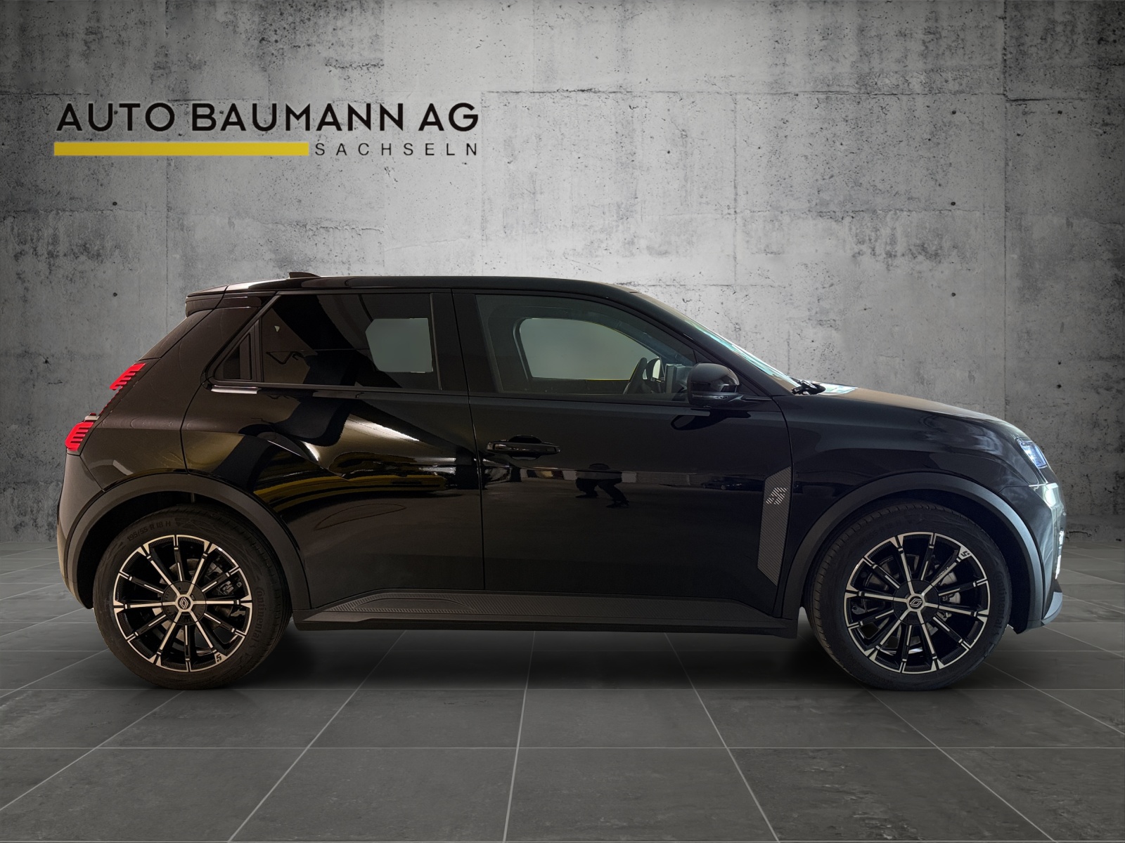 RENAULT R5 E-Tech Comfort Range 52 kWh Techno-image-5