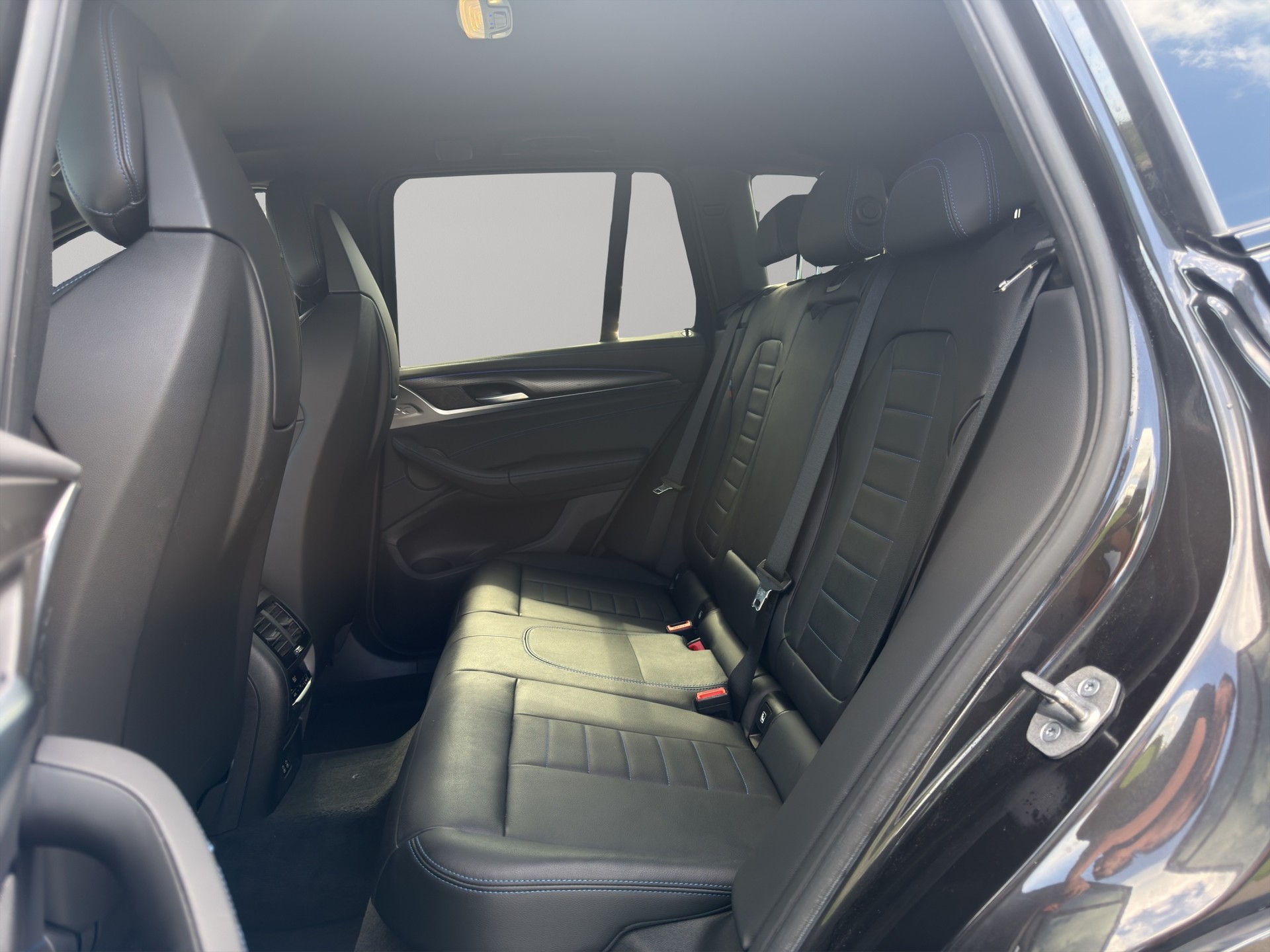 BMW X3 xDrive 48V M40d M Sport Edition Steptronic-image-18