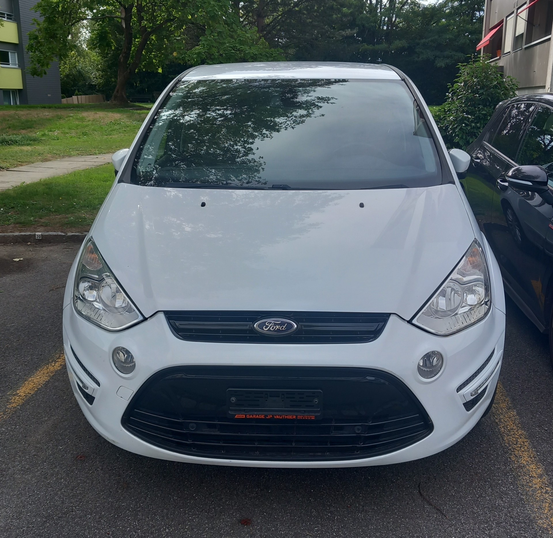 FORD S-Max 1.6 SCTi Titanium-image-0