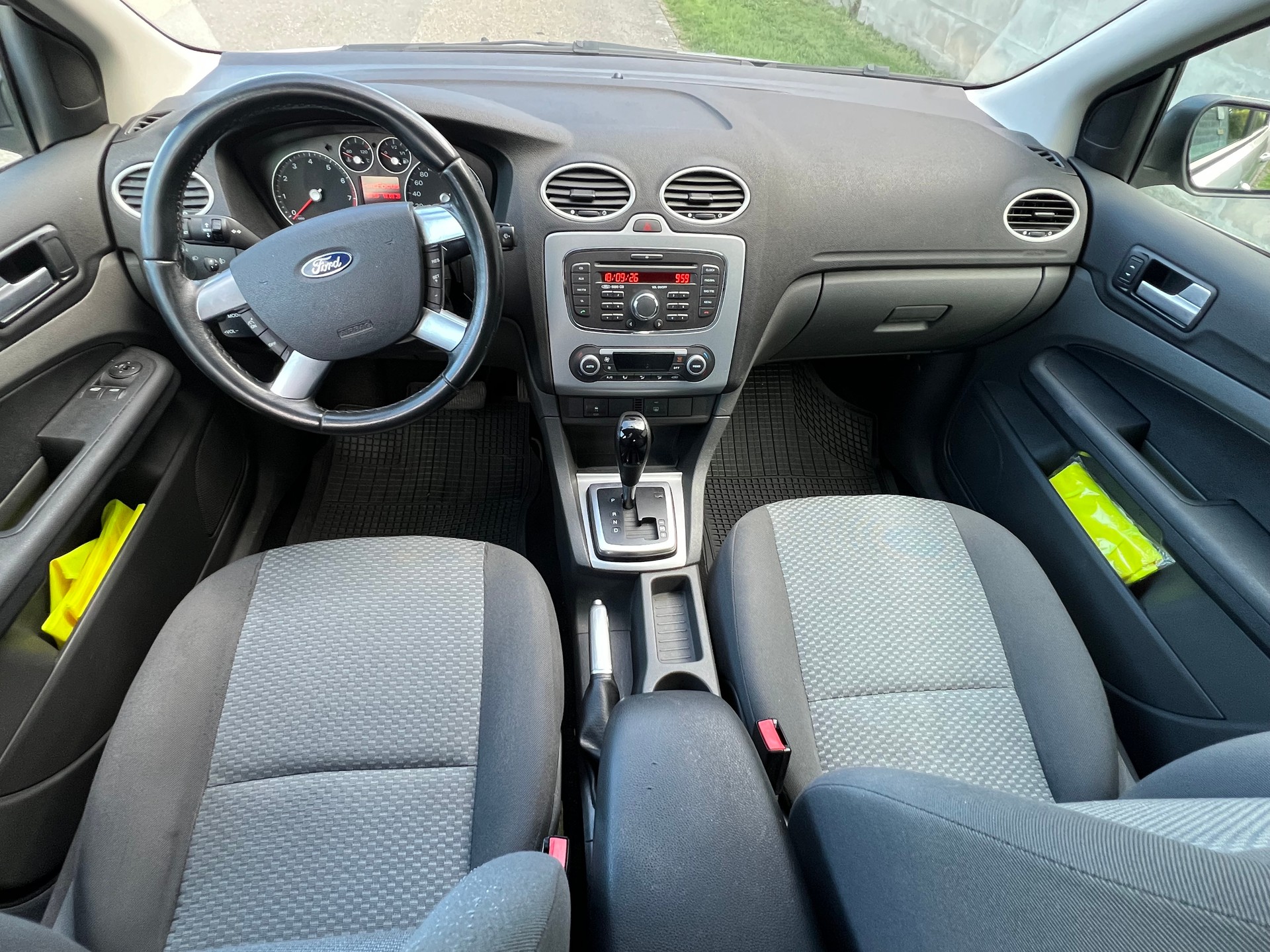 FORD Focus 2.0i Carving-image-6