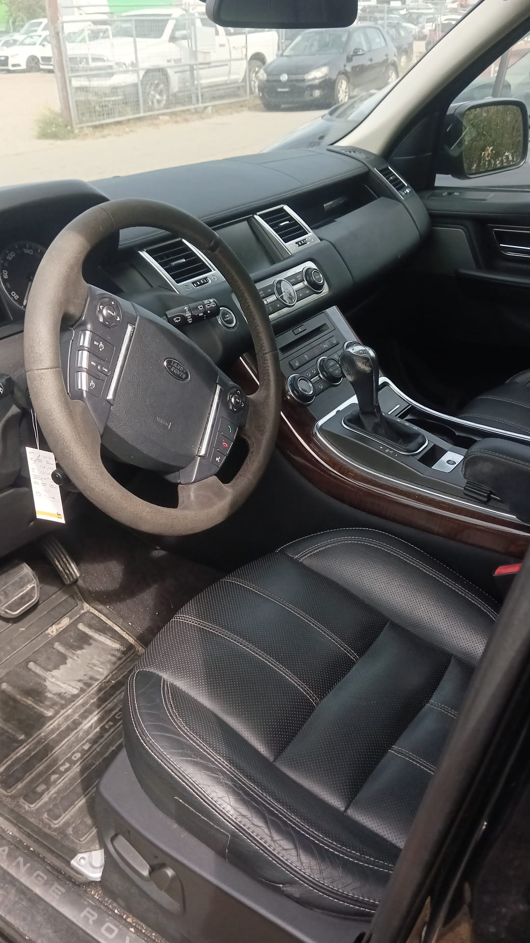LAND ROVER Range Rover Sport 3.0 TDV6 Autobiography Automatic-image-3