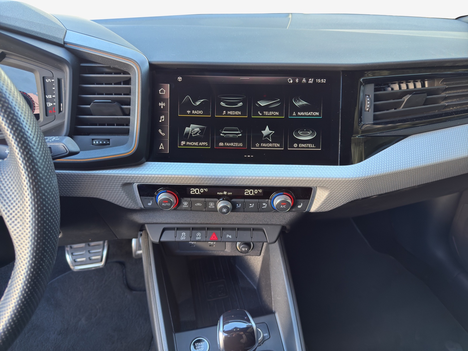 AUDI A1 Sportback 30 TFSI S Line Attraction S-tronic-image-10