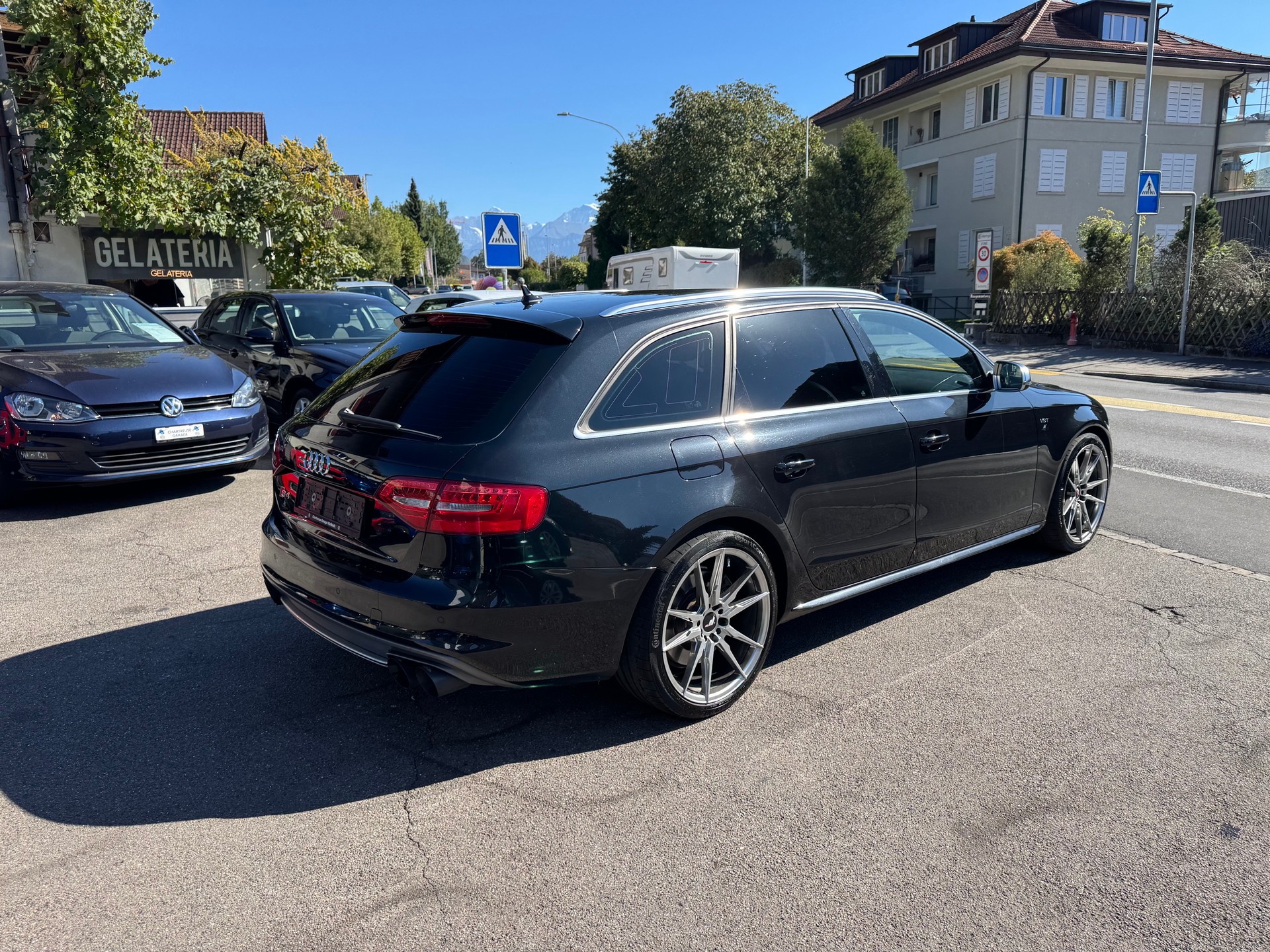 AUDI S4 Avant 3.0 TFSI quattro S-tronic-image-5