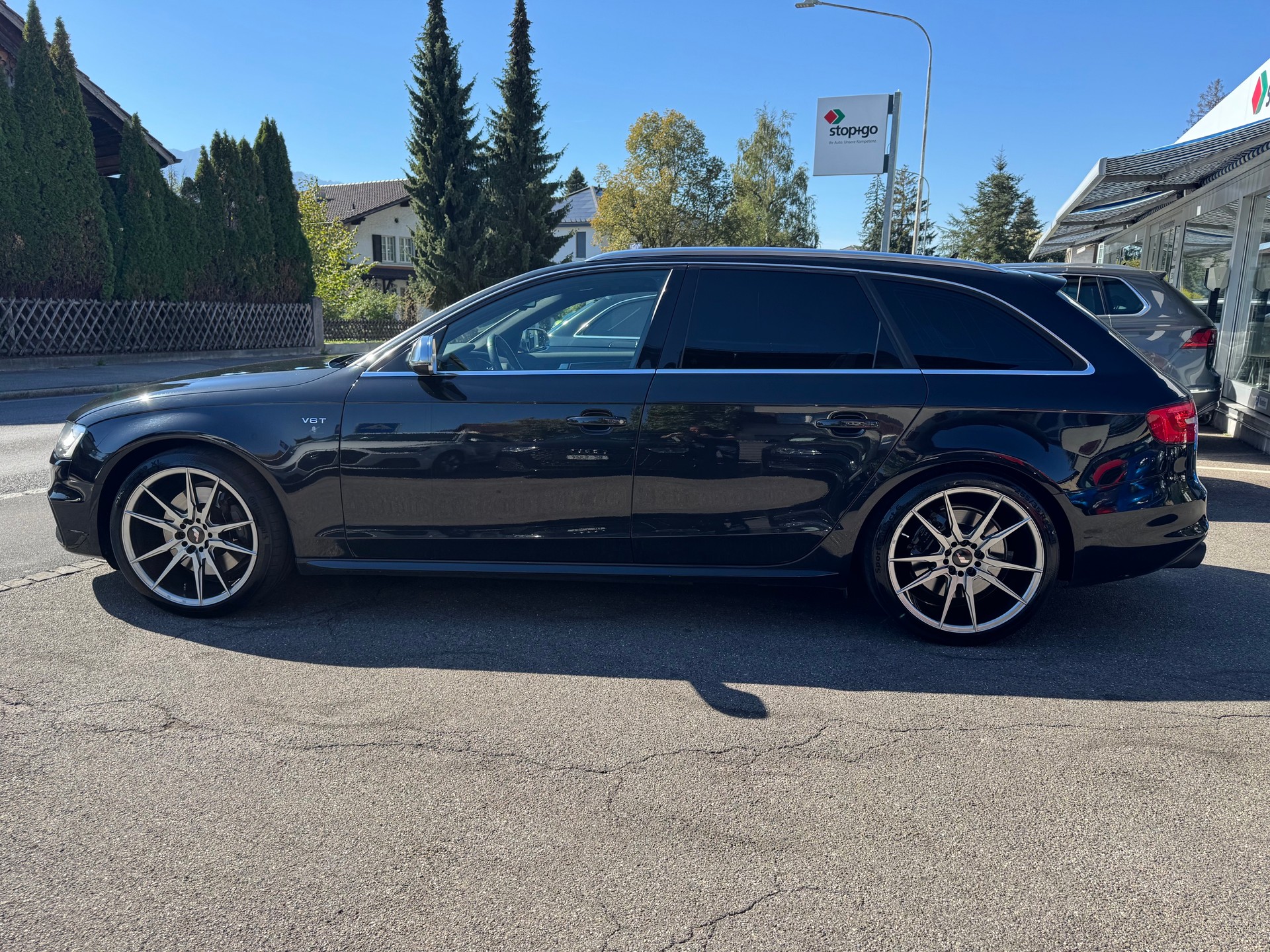 AUDI S4 Avant 3.0 TFSI quattro S-tronic-image-8