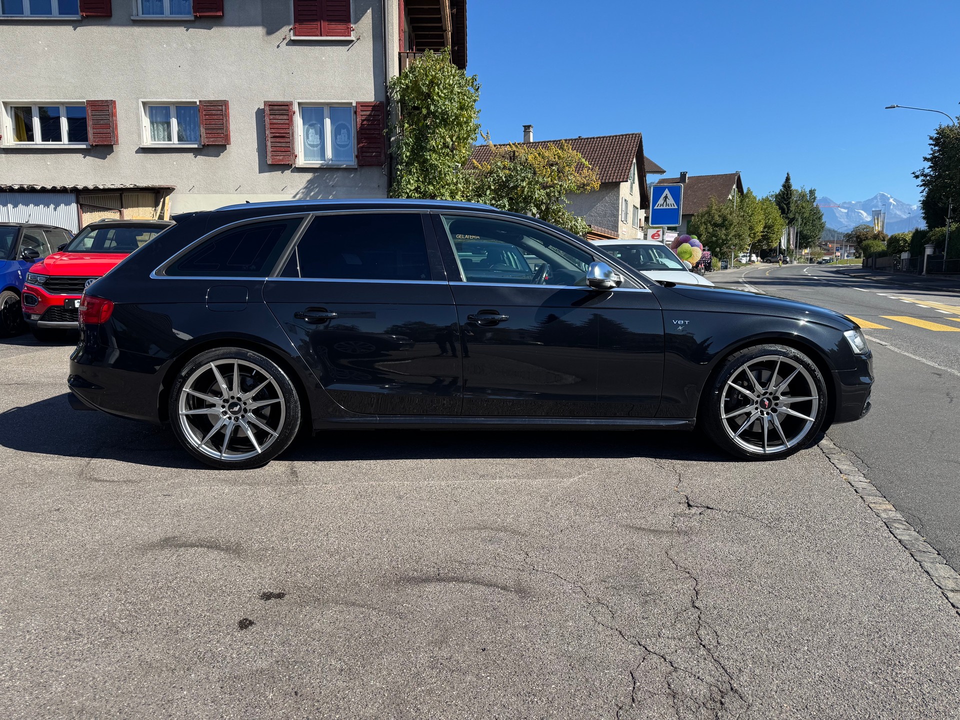 AUDI S4 Avant 3.0 TFSI quattro S-tronic-image-4