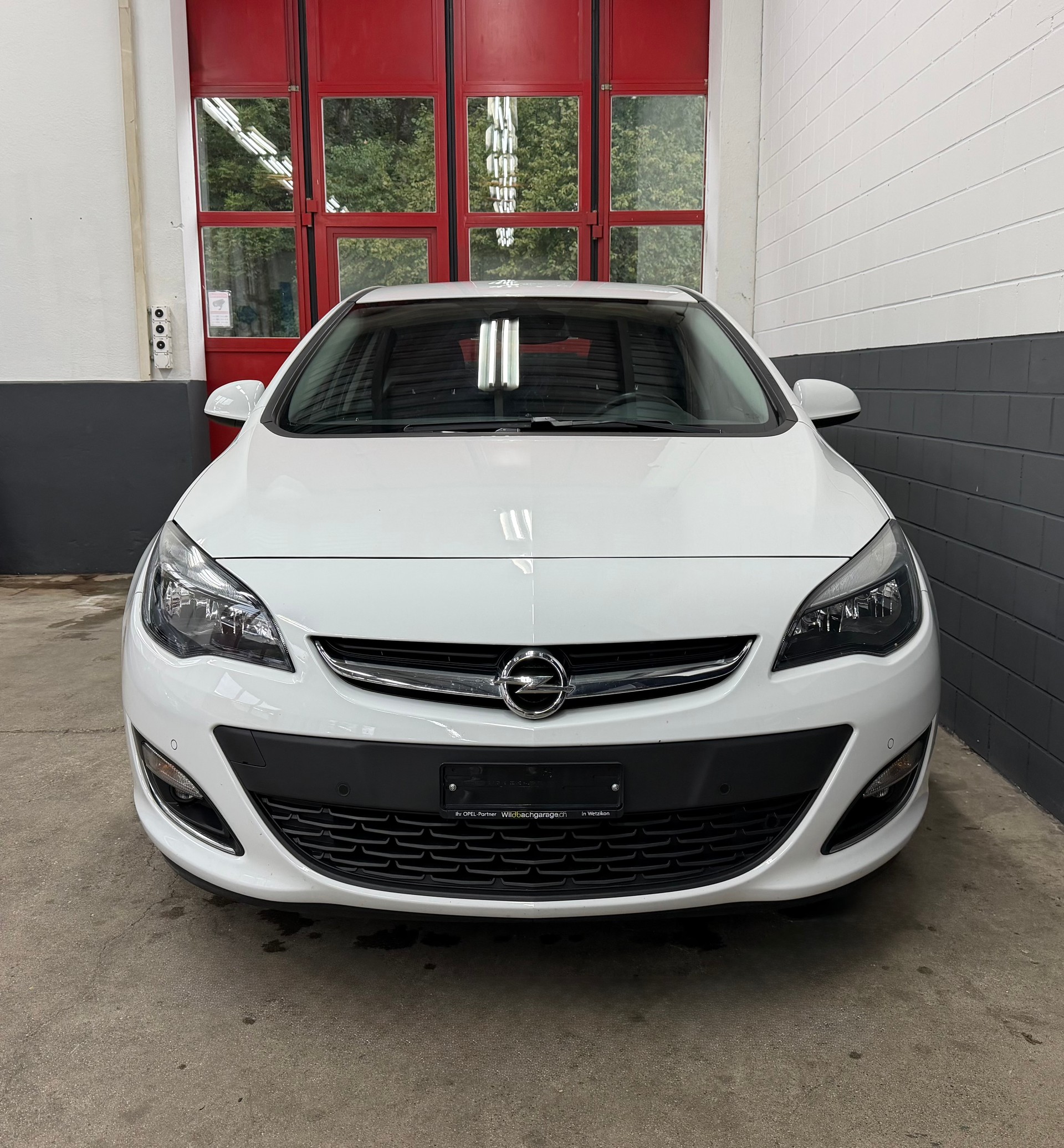 OPEL Astra 1.4i 16V Turbo Active Edition //NEU AB MFK!-image-1