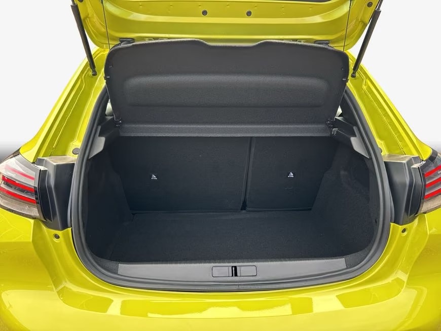 PEUGEOT 208 1.2 PureTech Active-image-11