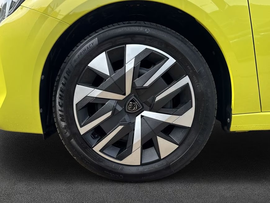 PEUGEOT 208 1.2 PureTech Active-image-6