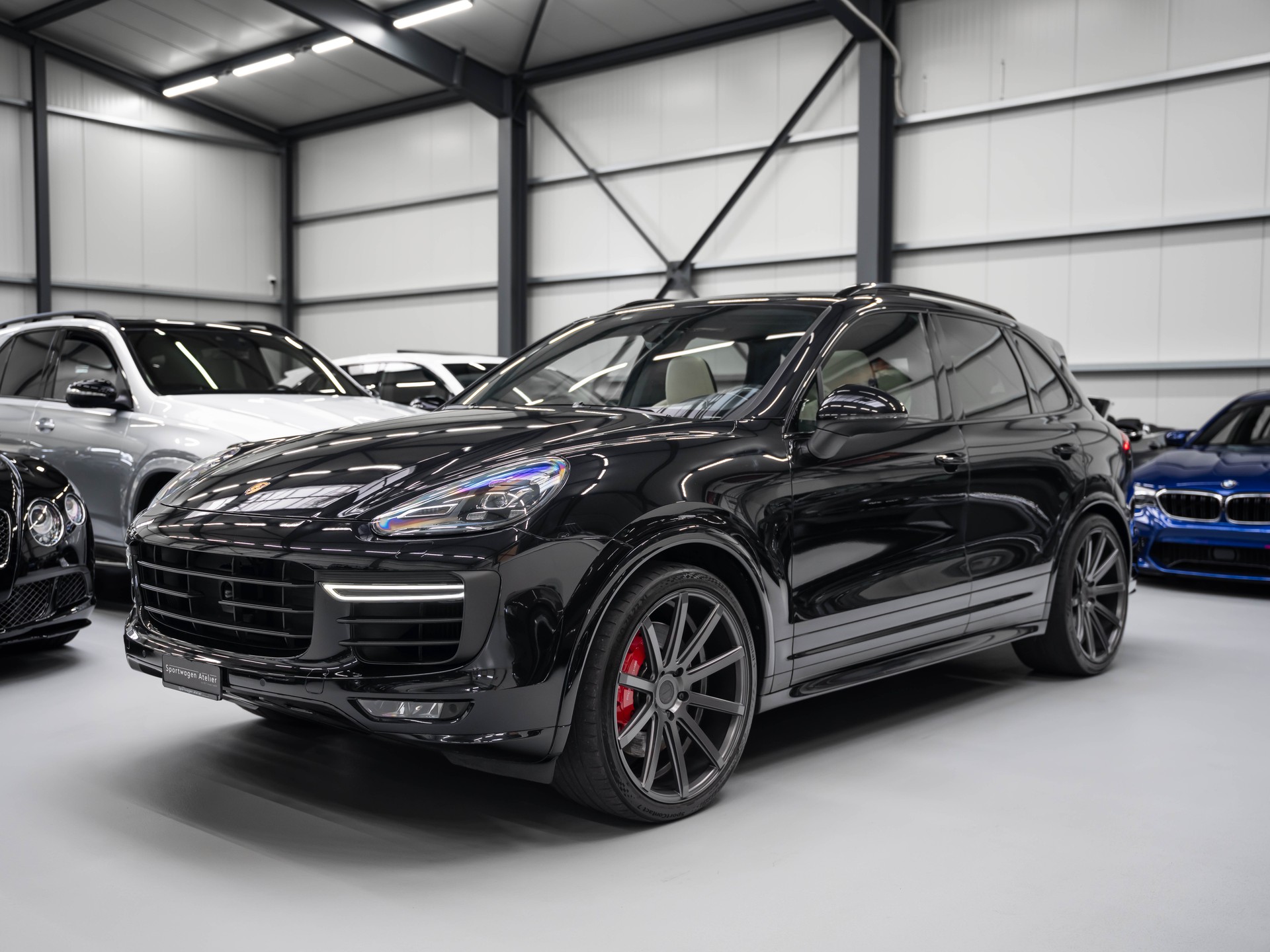 PORSCHE Cayenne Turbo