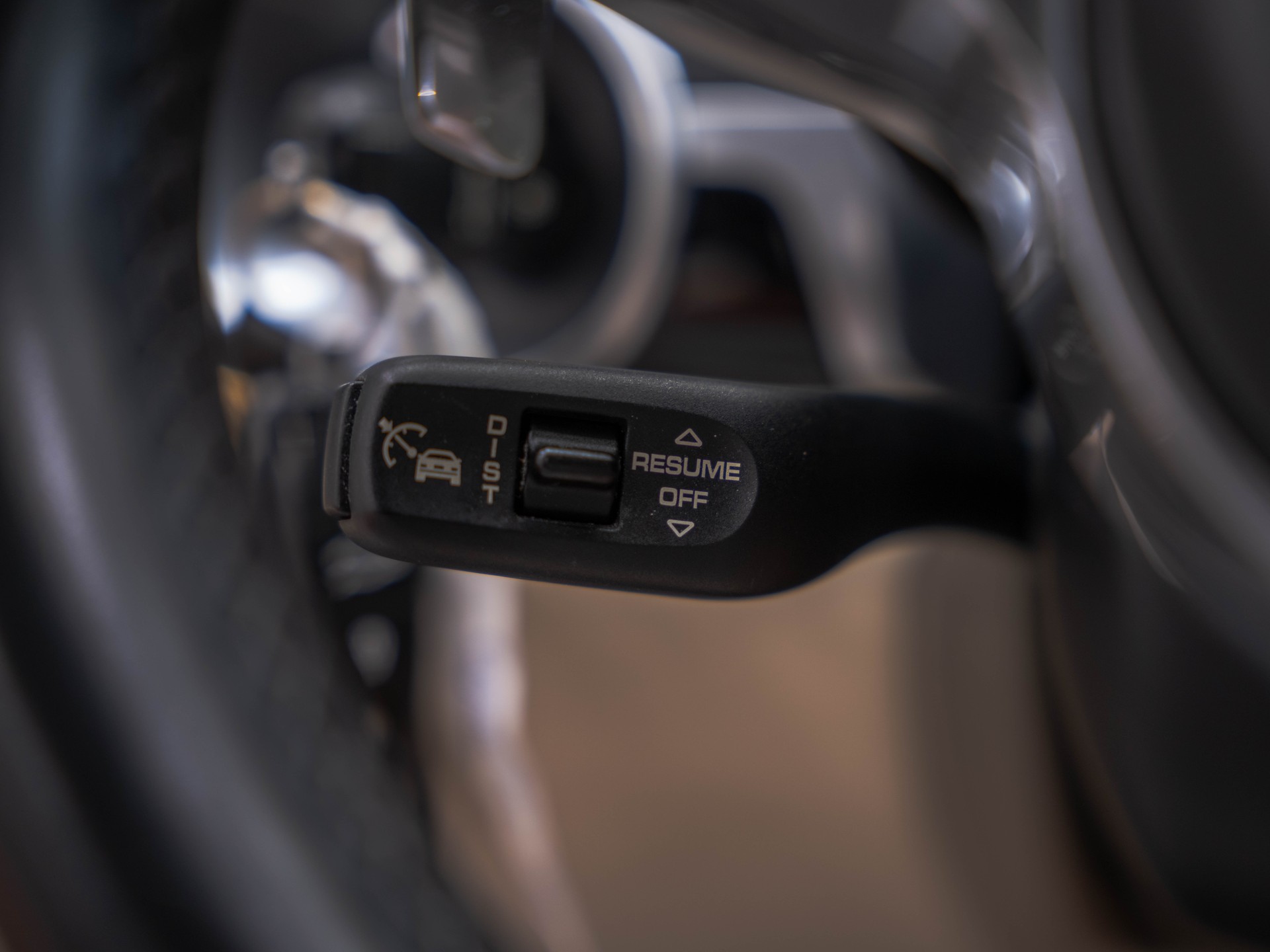 PORSCHE Cayenne Turbo-image-25