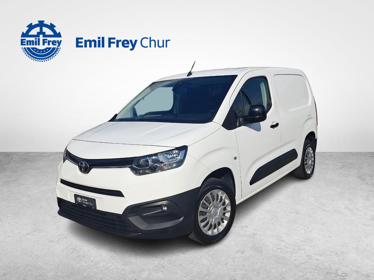 TOYOTA PROACE CITY Van L1 1.2 Active-image-0