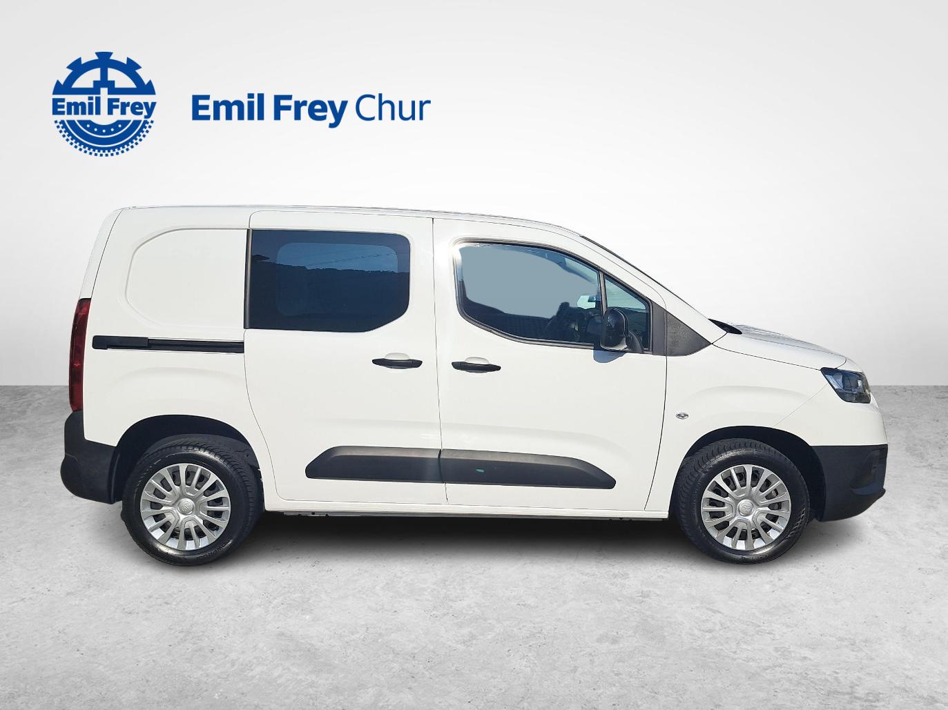 TOYOTA PROACE CITY Van L1 1.2 Active-image-5