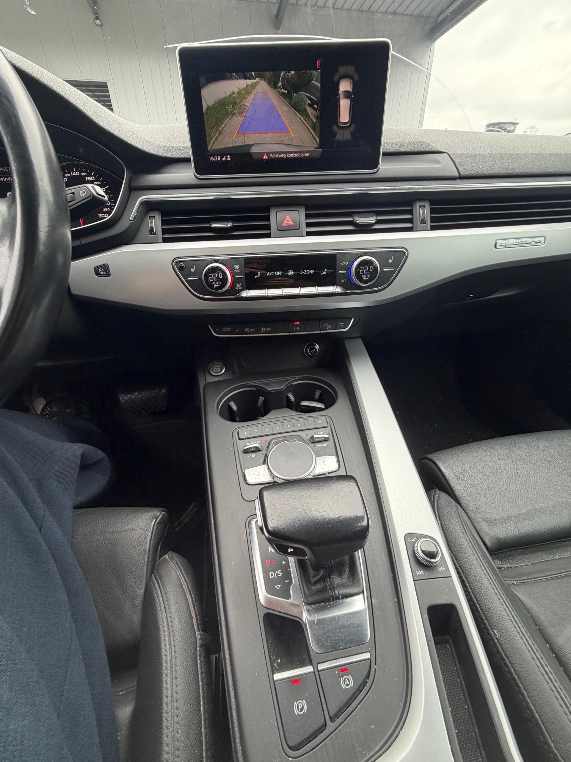 AUDI A4 allroad 2.0 TFSI quattro S-tronic-image-14