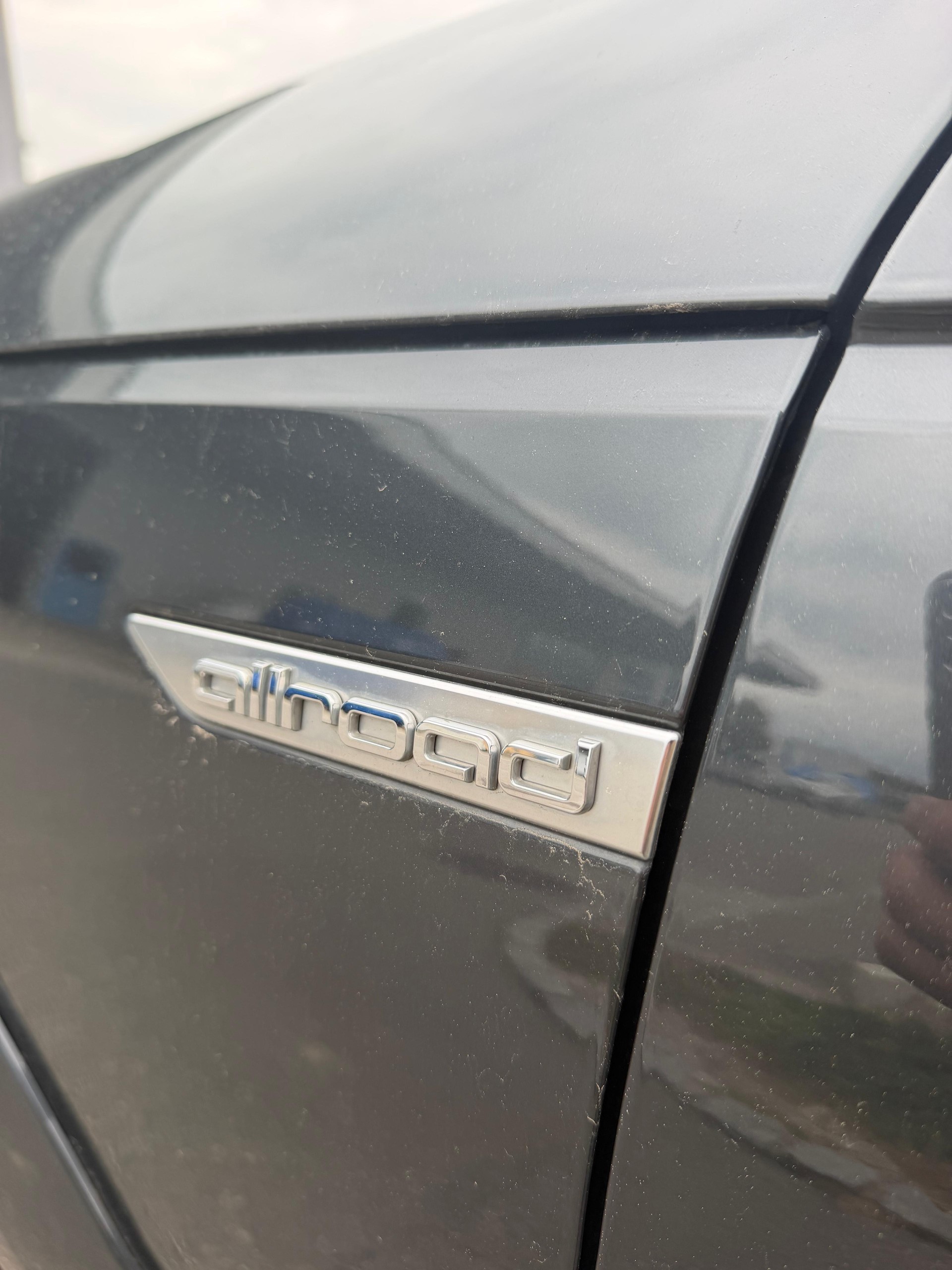 AUDI A4 allroad 2.0 TFSI quattro S-tronic-image-11