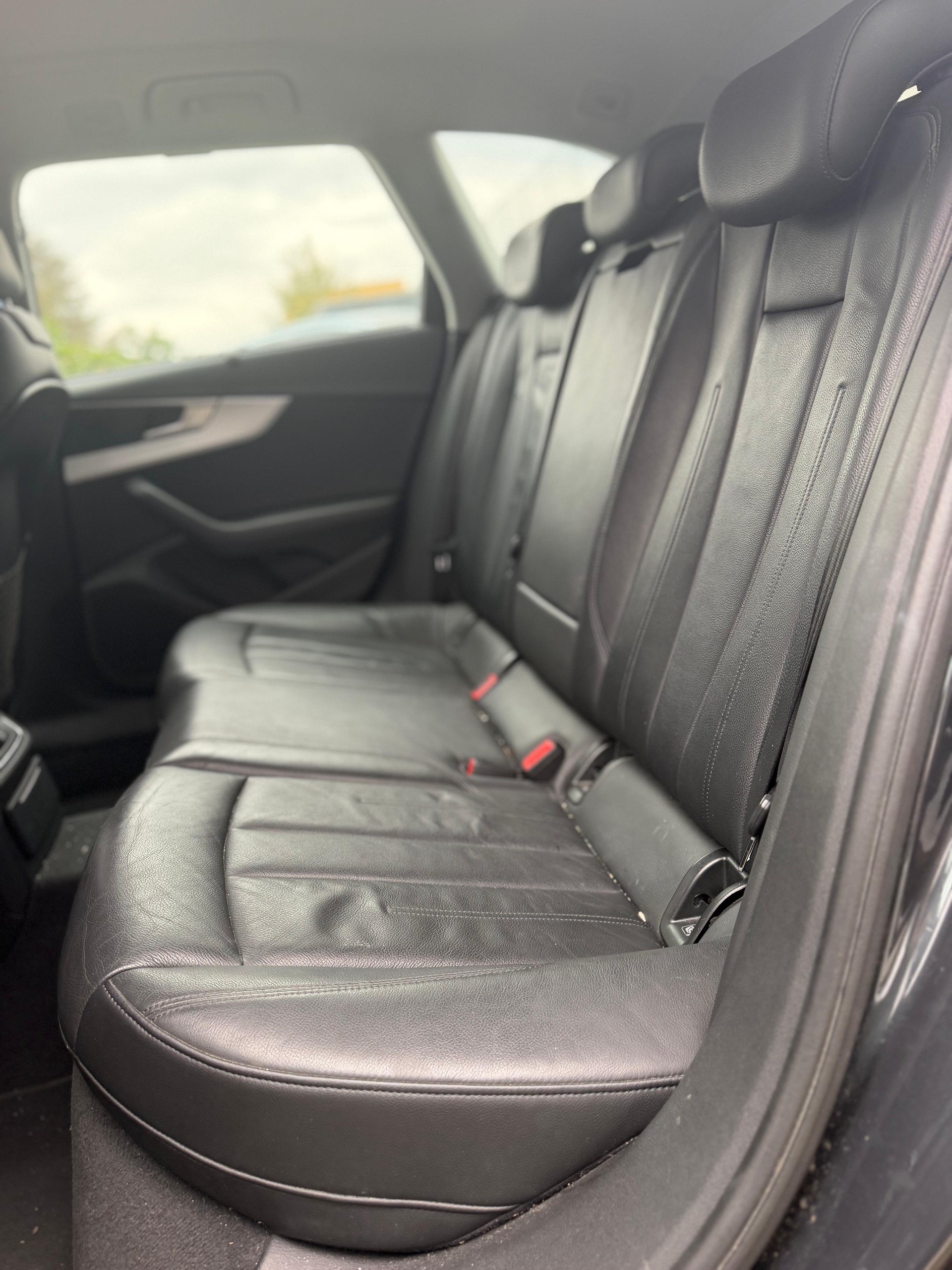 AUDI A4 allroad 2.0 TFSI quattro S-tronic-image-9
