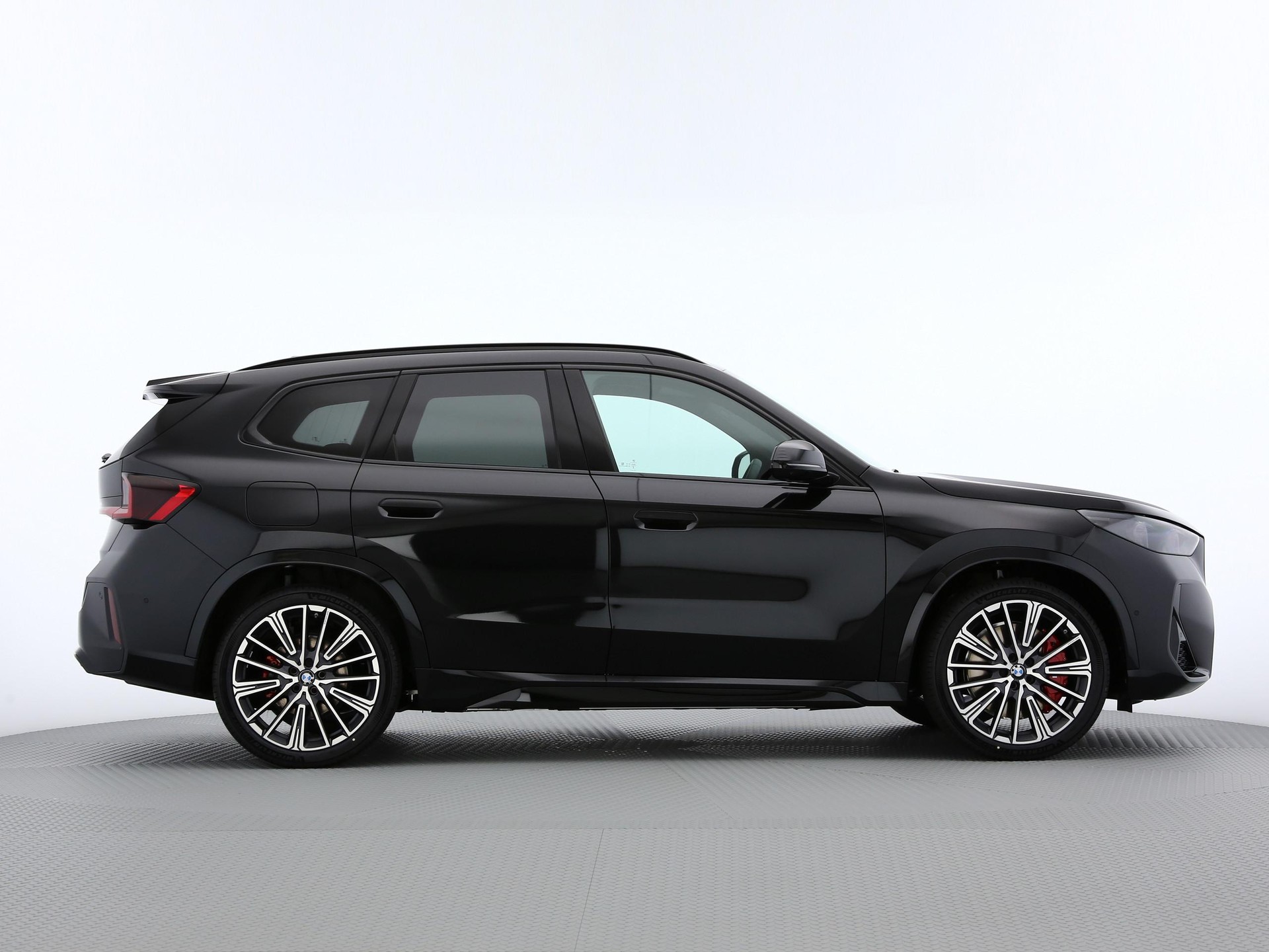 BMW iX1 U11 30 xDrive-image-20