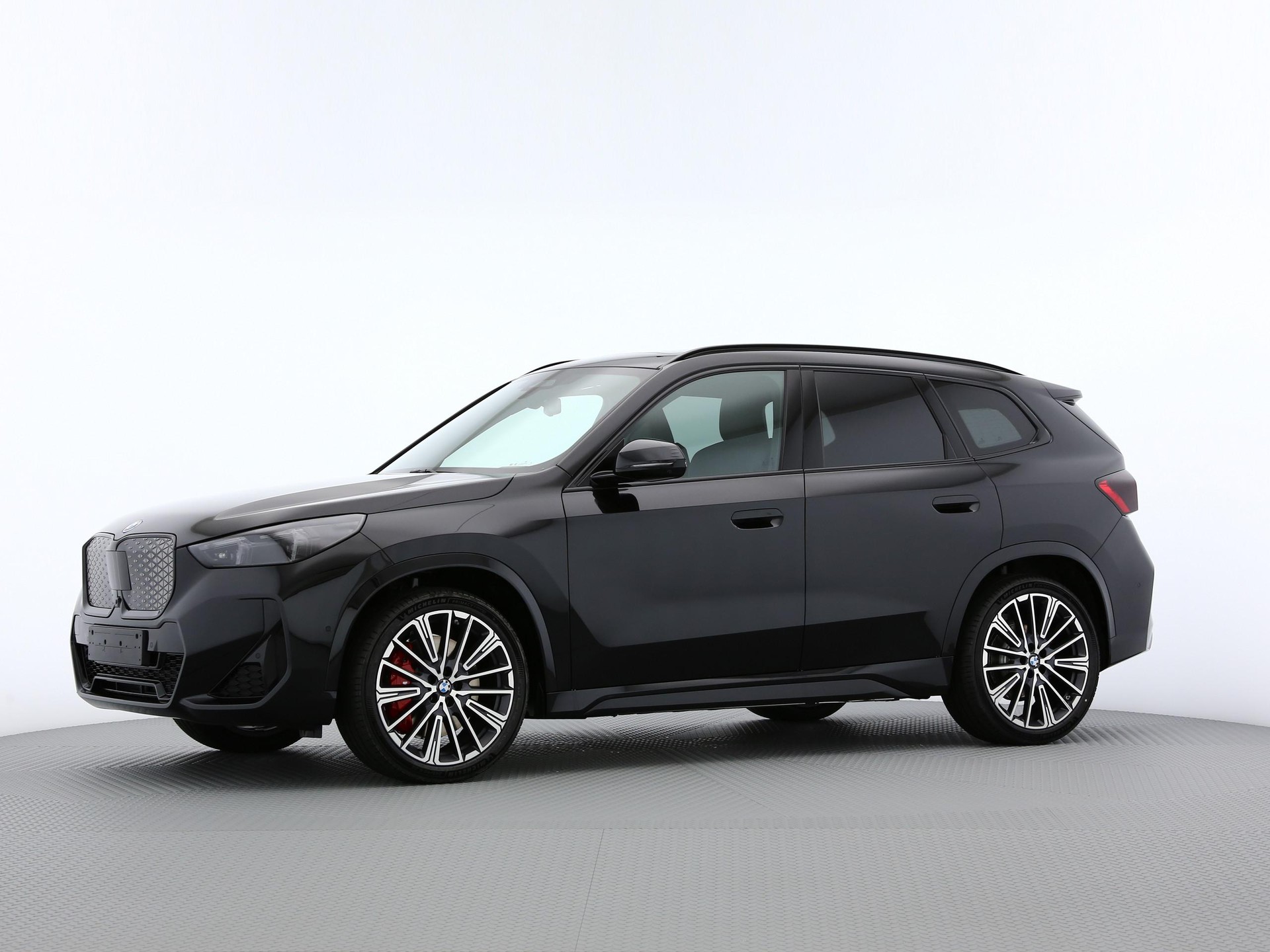 BMW iX1 U11 30 xDrive-image-8