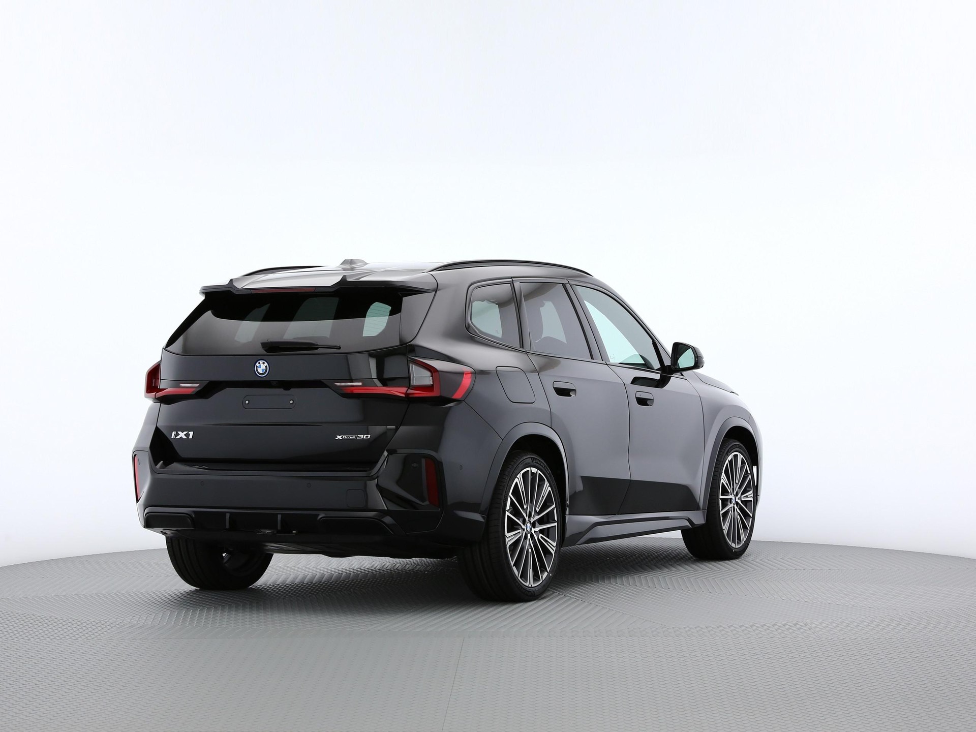 BMW iX1 U11 30 xDrive-image-17