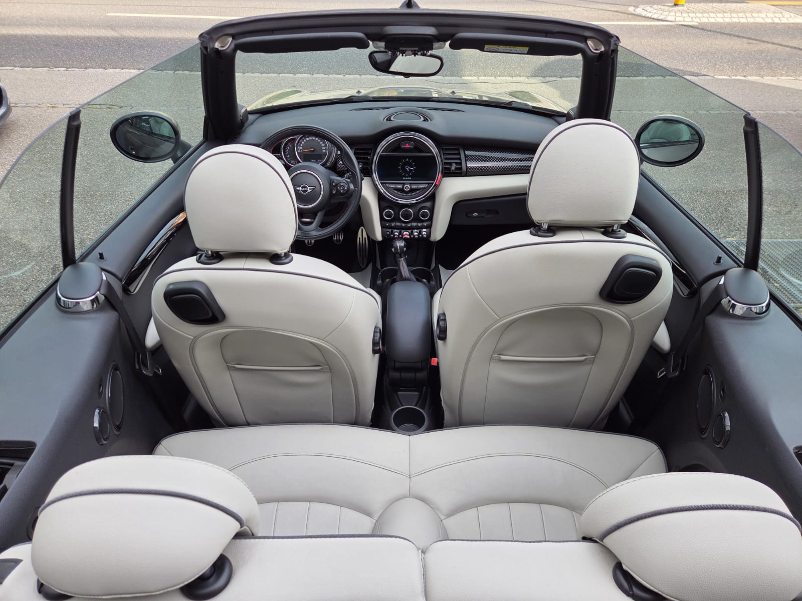 MINI Cooper S Cabriolet DKG John Cooper Works-image-13