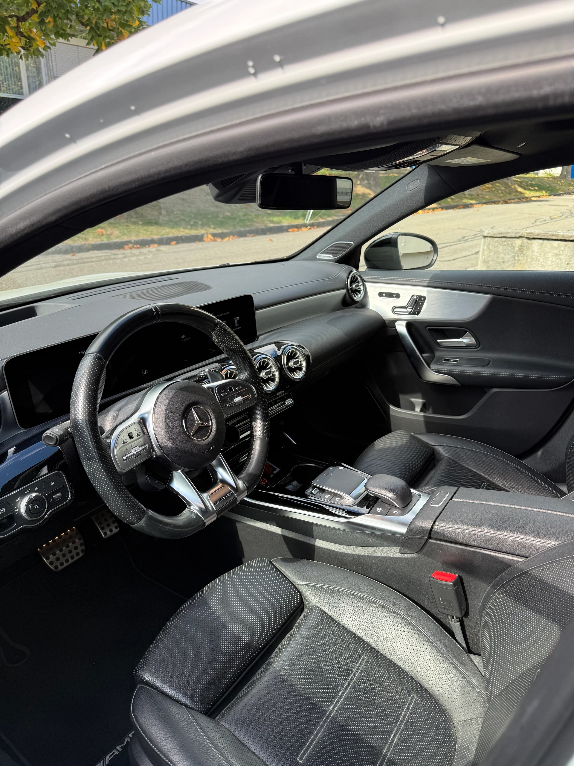 MERCEDES-BENZ A 45 S AMG 4matic+-image-3